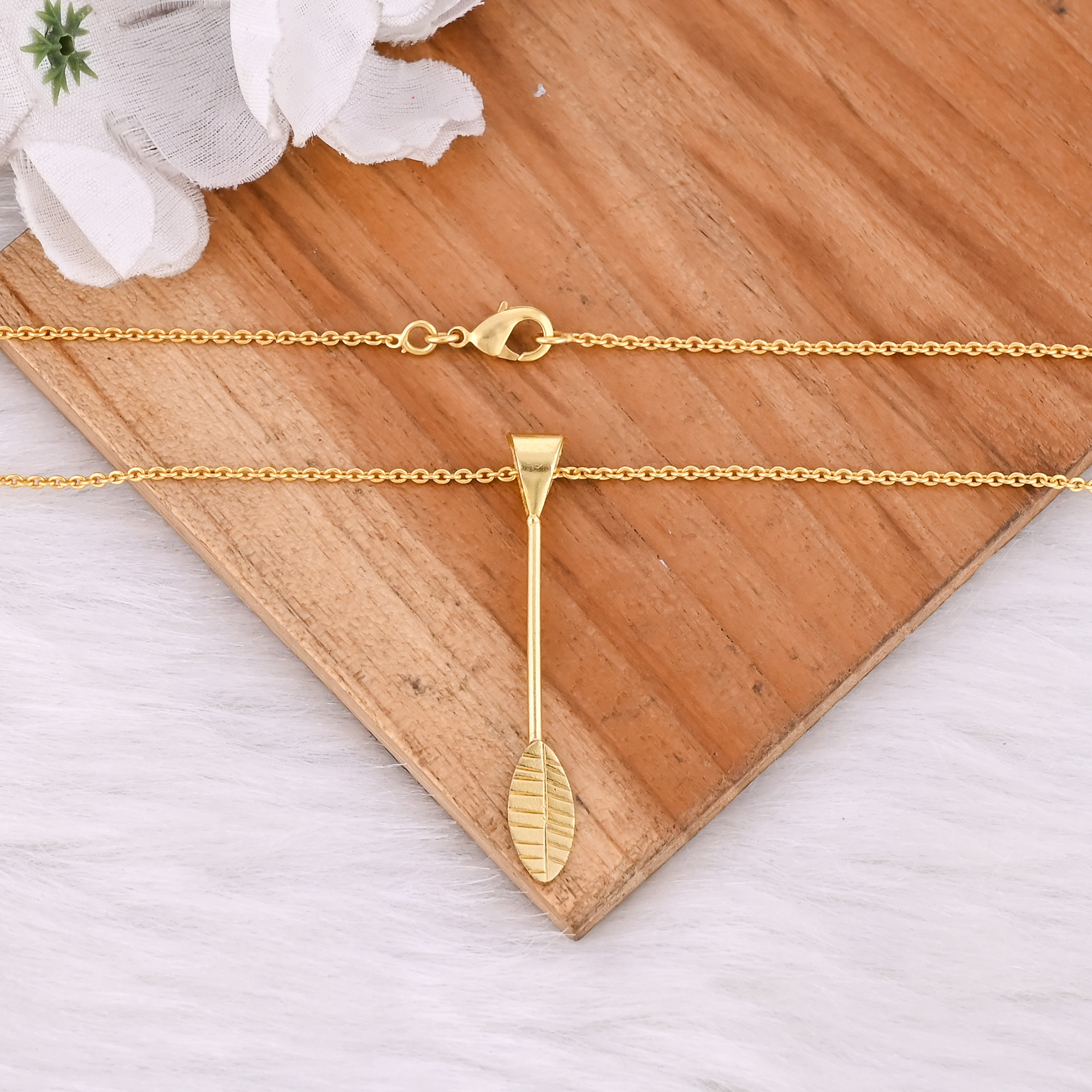 Wholesale Lot 25 Pcs Handmade Designer Long Leaf Designer Pendant Necklace Yellow Gold Plated Brass Jewelry