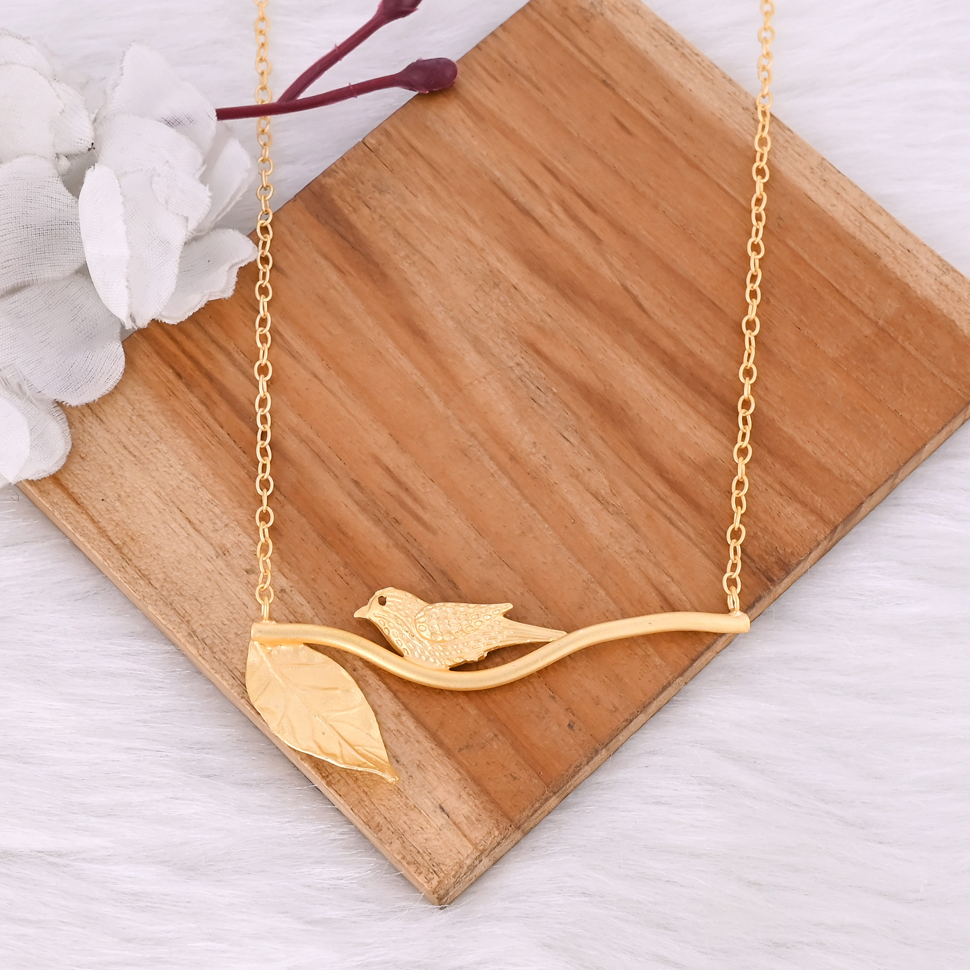 Yellow Gold Plated Brass 25 pcs Wholesale Lot Handmade Leaf Designer Boho Necklace Bird Charm Jewelry Women Necklace