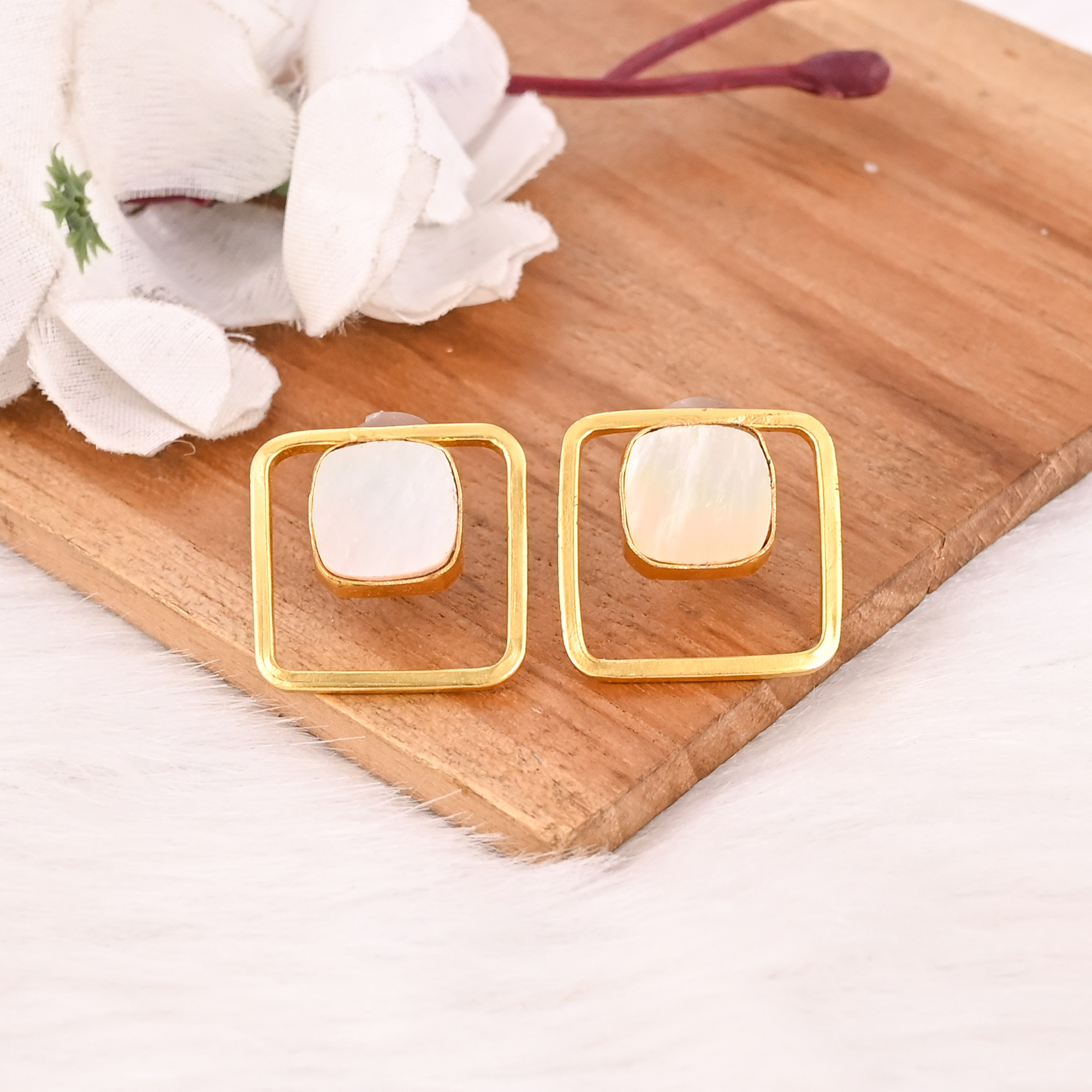 Natural Mother Of Pearl Dangle Brass Earrings Handmade Fashion Jewelry for Women