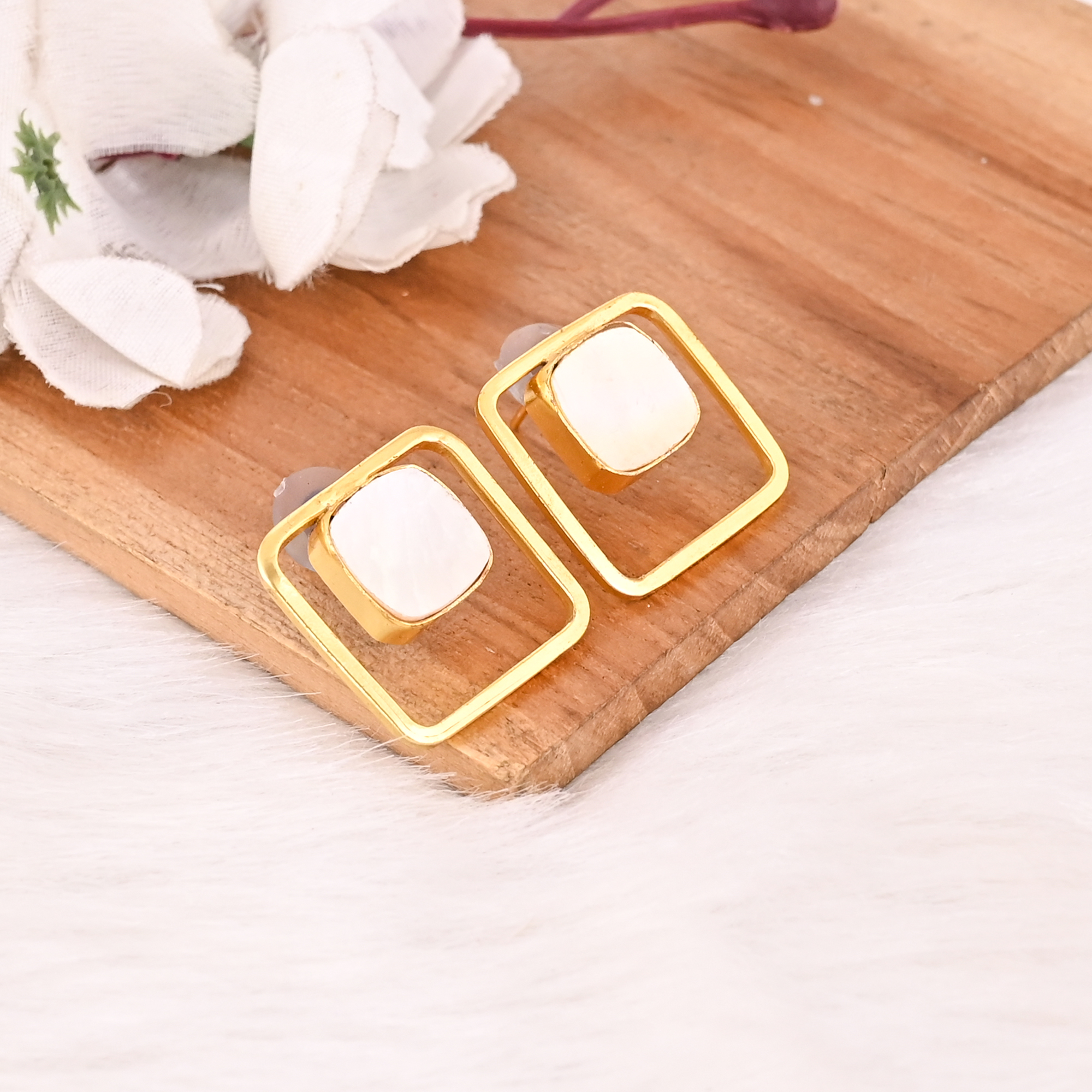 Natural Mother Of Pearl Dangle Brass Earrings Handmade Fashion Jewelry for Women