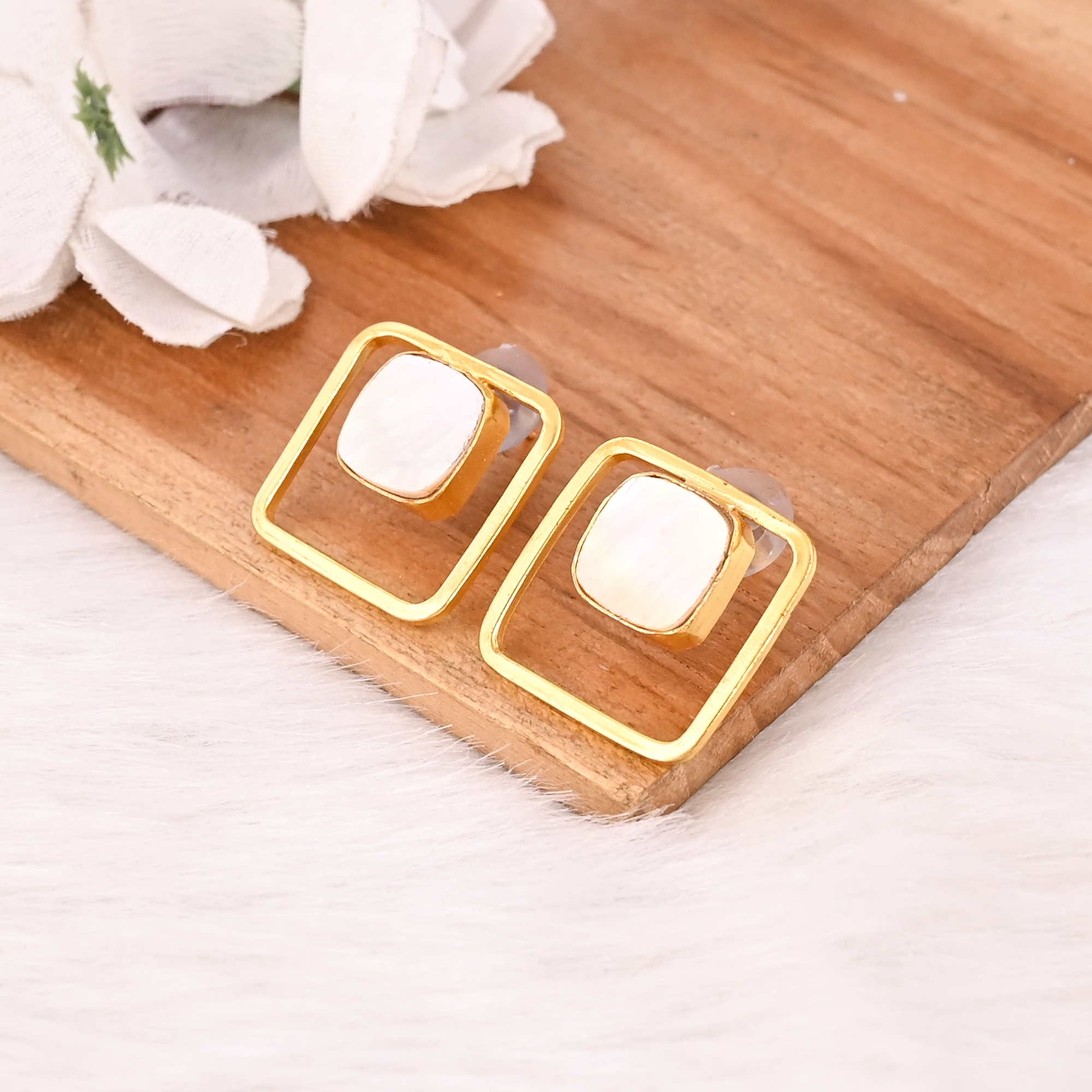 Natural Mother Of Pearl Dangle Brass Earrings Handmade Fashion Jewelry for Women