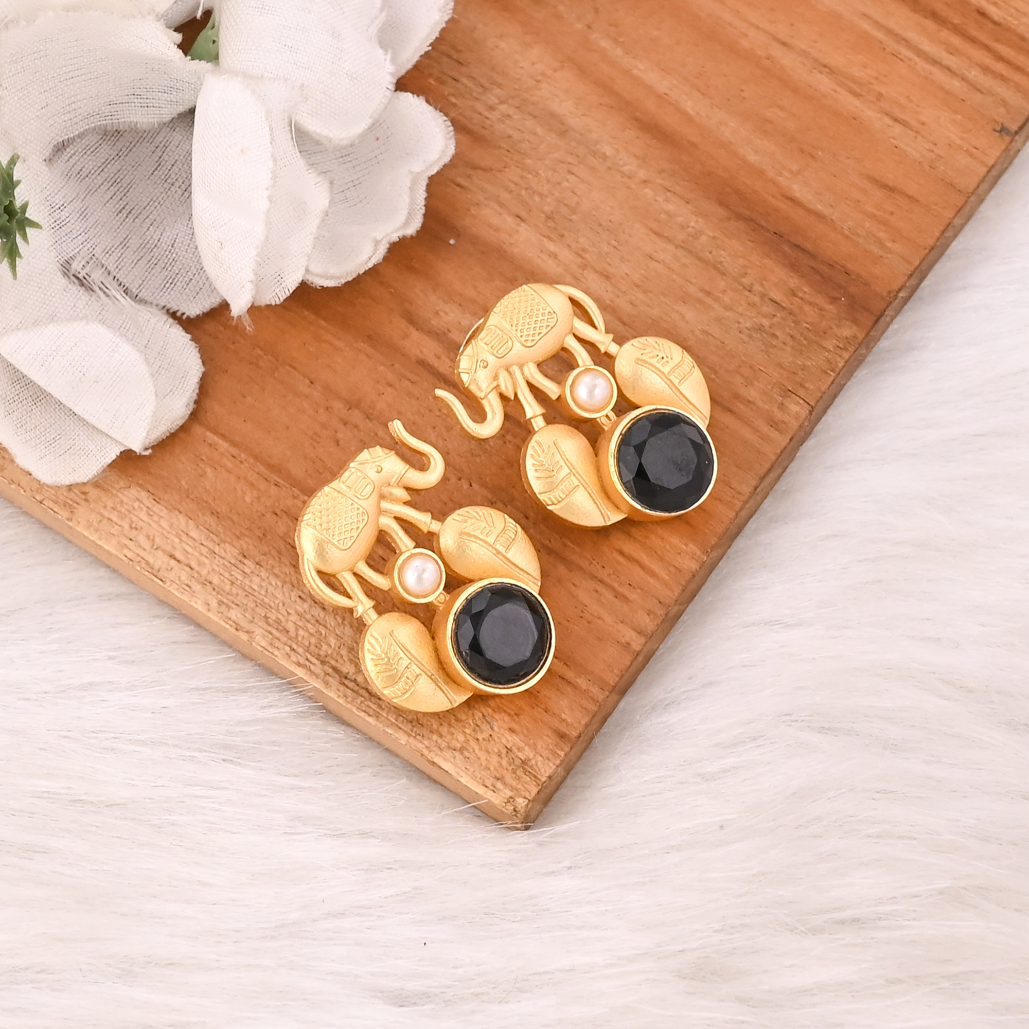 Natural Black Onyx  Pearl Gold Plated Brass Dangle Earrings Handmade Fashion Jewelry for Women