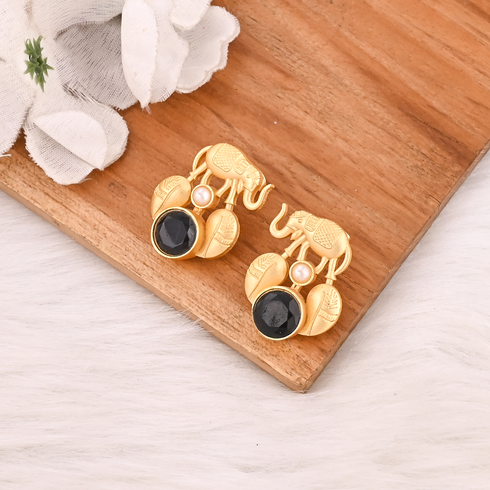 Natural Black Onyx  Pearl Gold Plated Brass Dangle Earrings Handmade Fashion Jewelry for Women