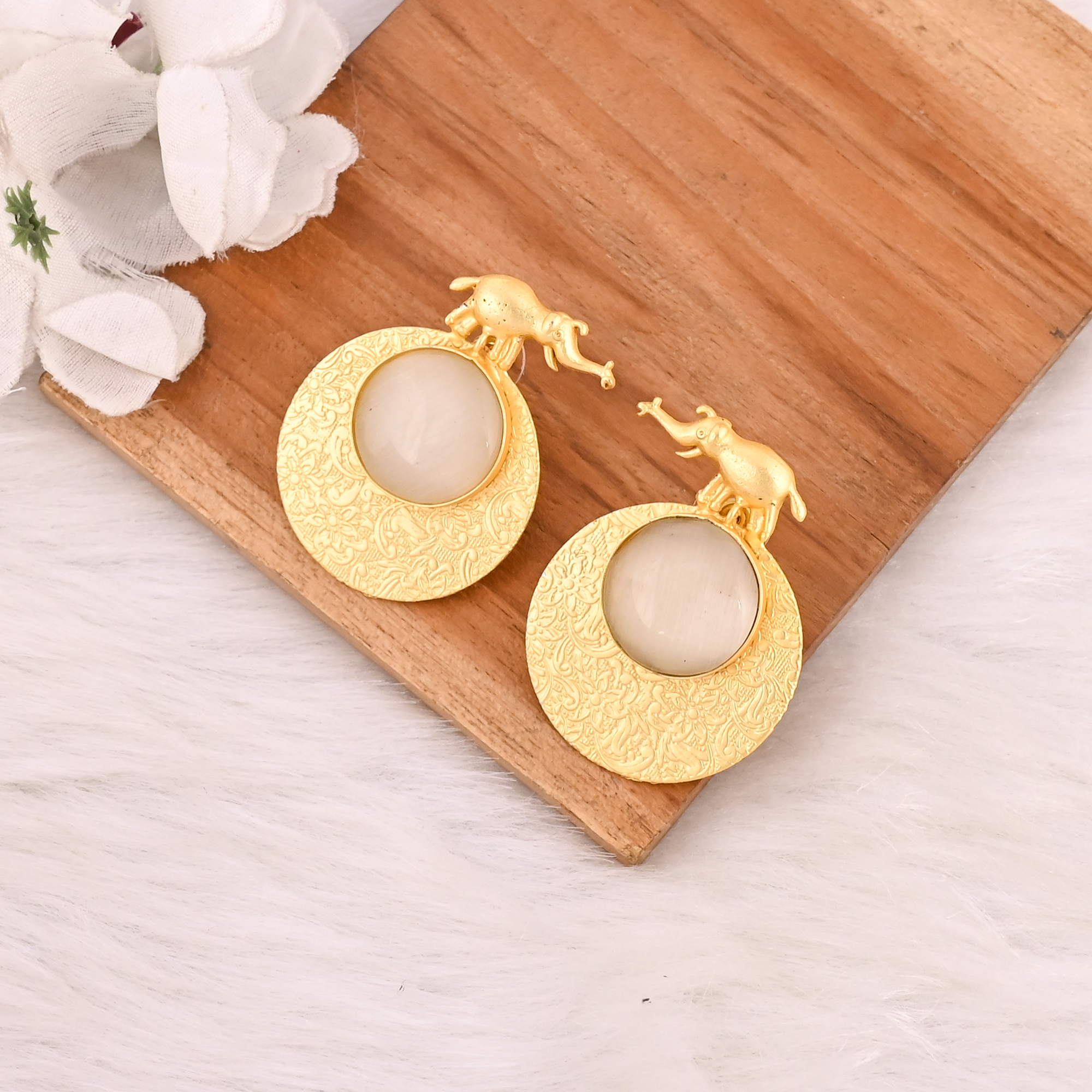Handmade White Catseye Gemstone Gold Plated Butterfly Brass Earrings Fashion Jewelry for Women