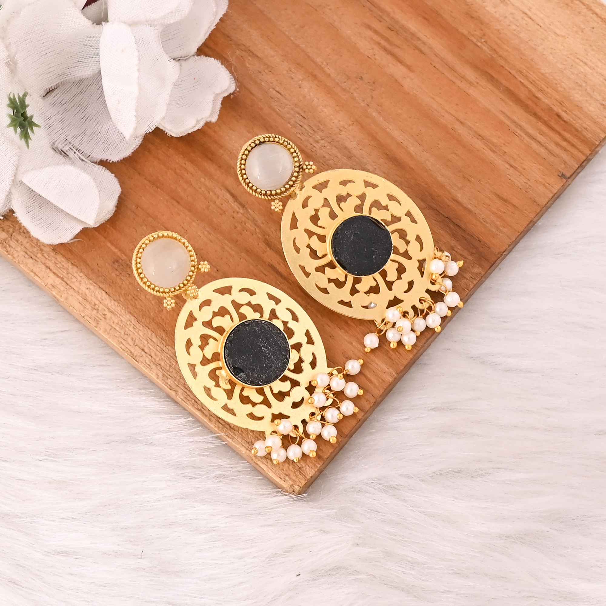Handmade White Catseye  Black Onyx  Pearl Gemstone Gold Plated Brass Earrings Fashion Jewelry for Women