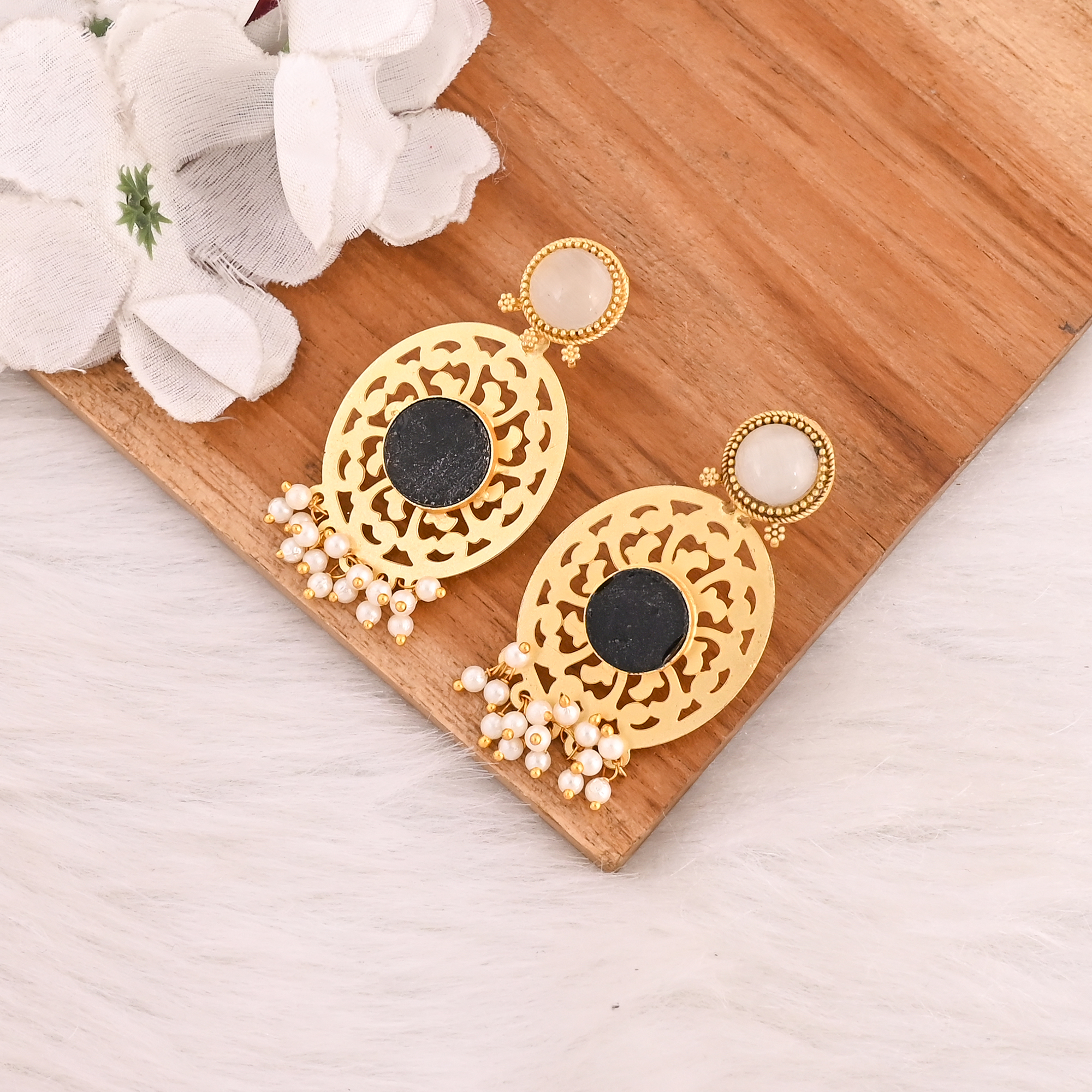 Handmade White Catseye  Black Onyx  Pearl Gemstone Gold Plated Brass Earrings Fashion Jewelry for Women