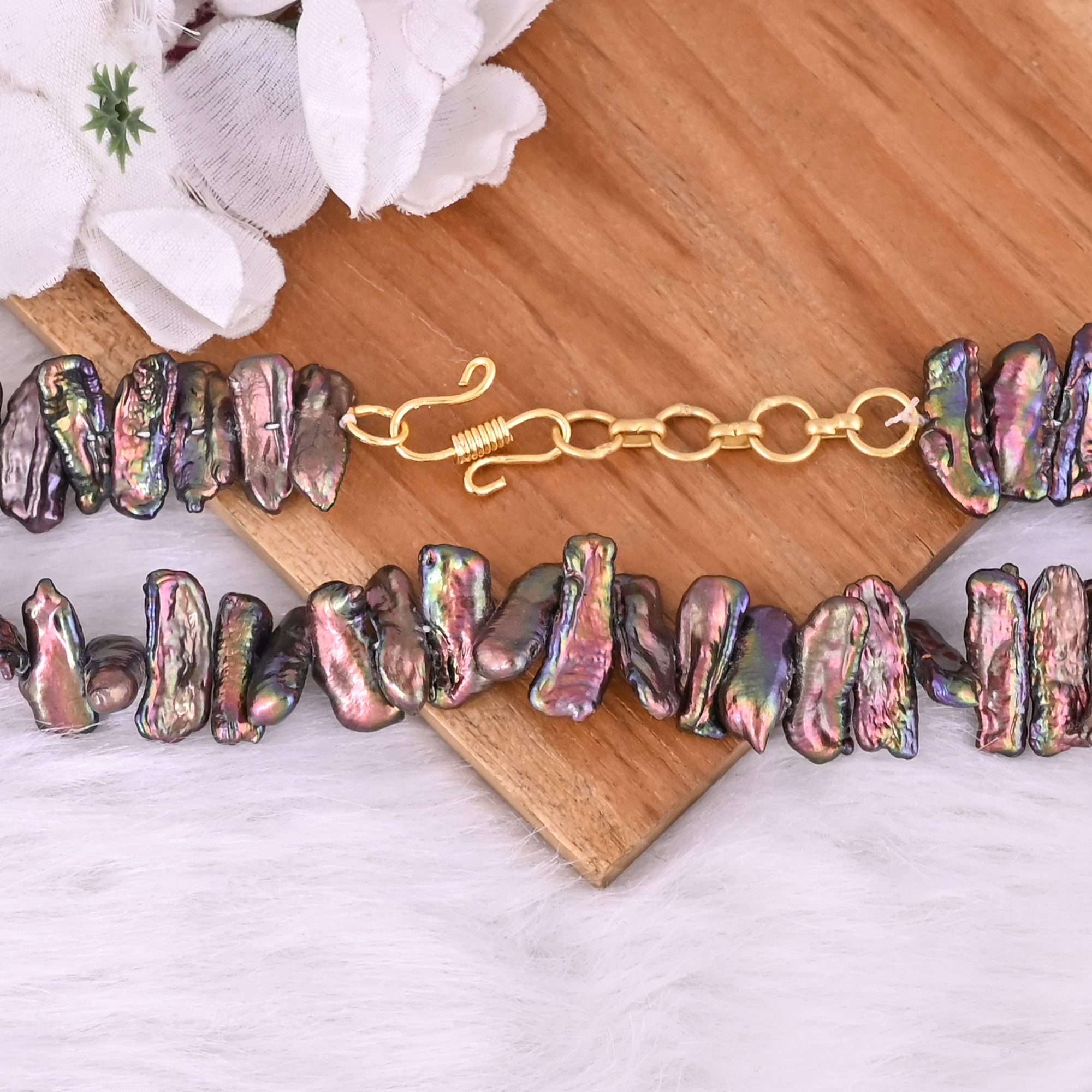 Natural Viva Pearl Beaded Choker Necklace