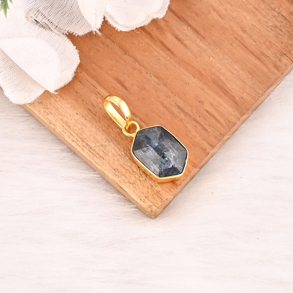 Image of Natural Moss Kyanite Pendant 925 Sterling Silver Handmade Gemstone Jewelry