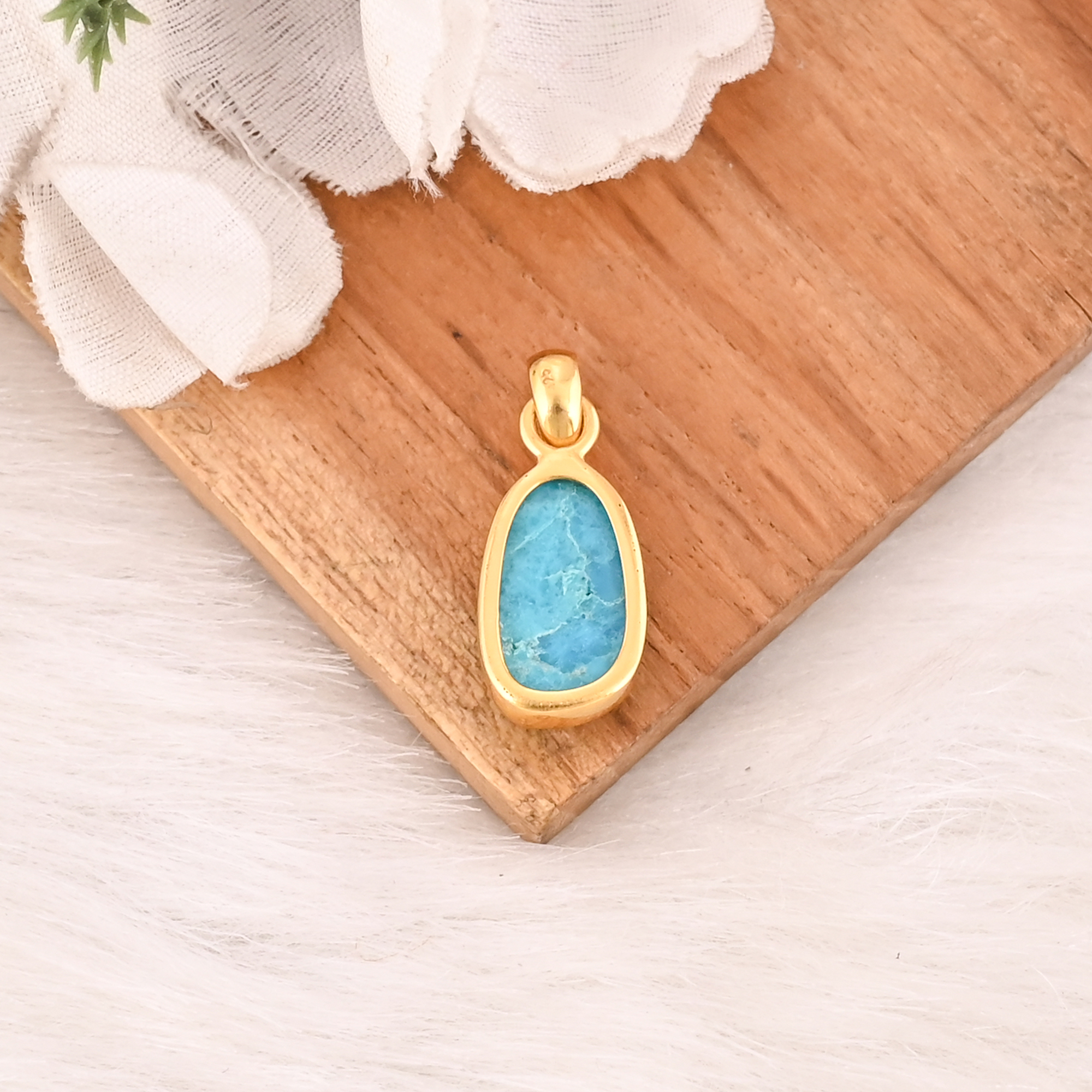 Natural USA Turquoise Gemstone 925 Sterling Silver Minimalist Pendent for Unisex