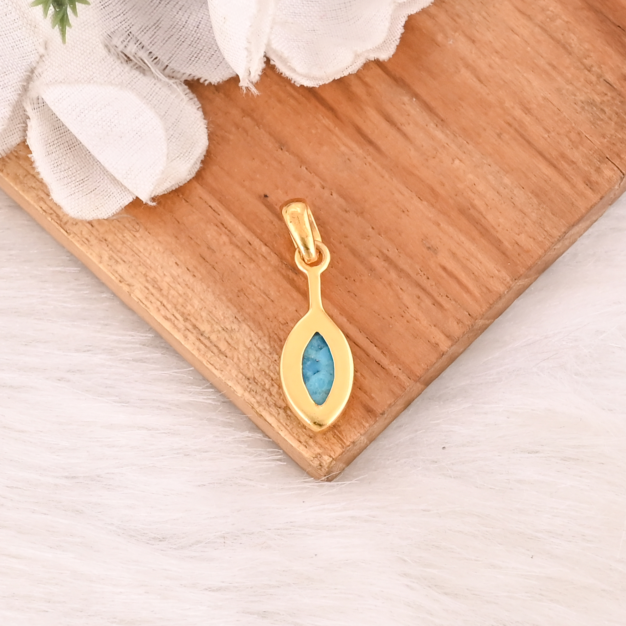 Natural USA Turquoise Gemstone 925 Sterling Silver Minimalist Pendent for Unisex