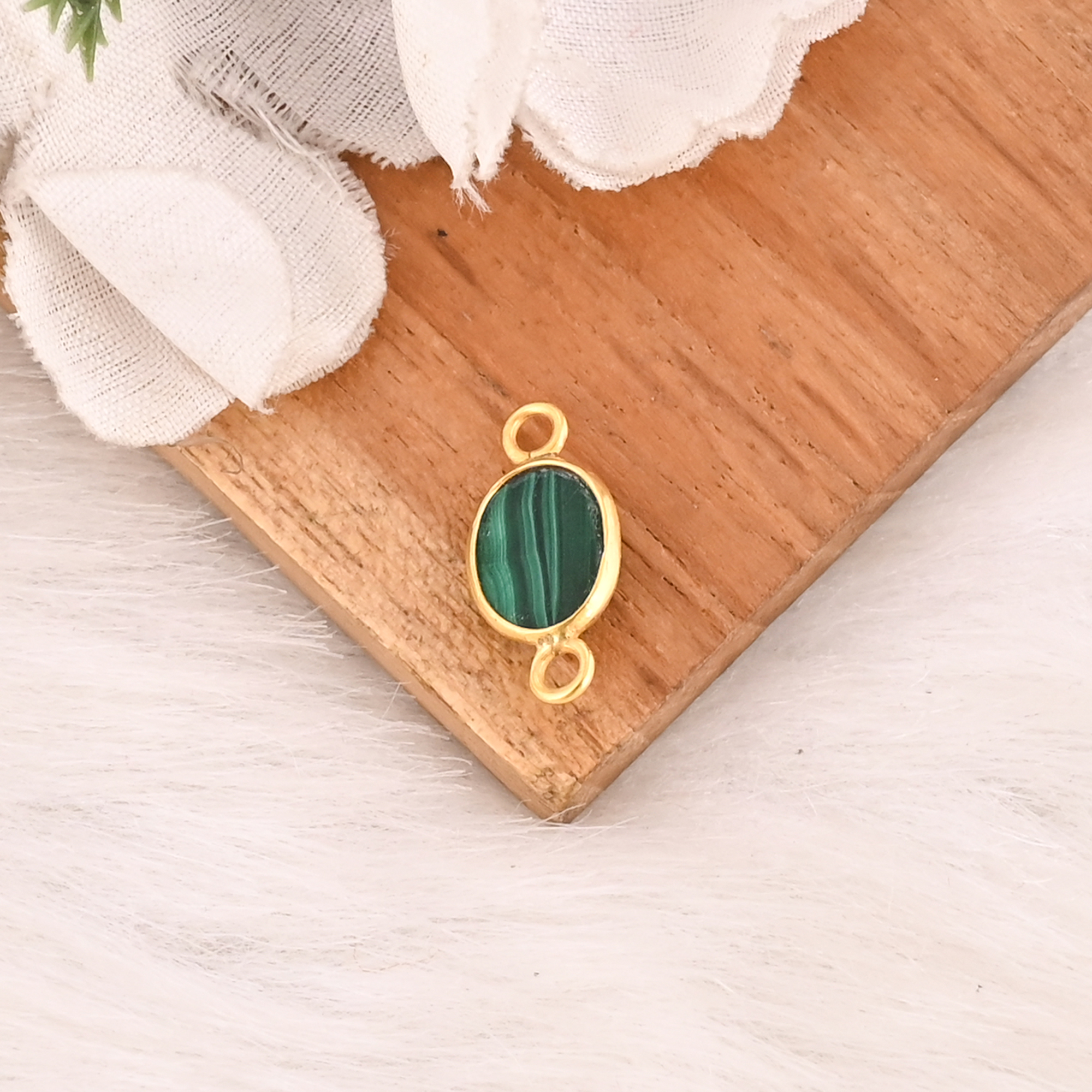 Natural Malachite Gemstone 925 Sterling Silver Pendant Elegant Womens Jewelry