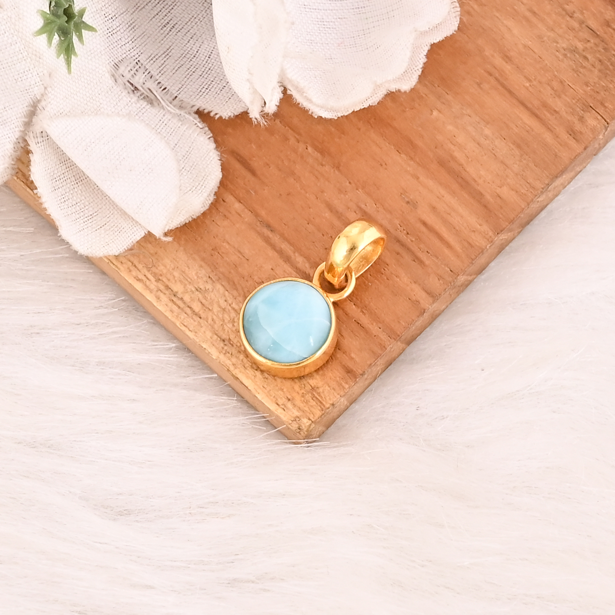 Natural USA Turquoise Gemstone 925 Sterling Silver Minimalist Pendent for Unisex