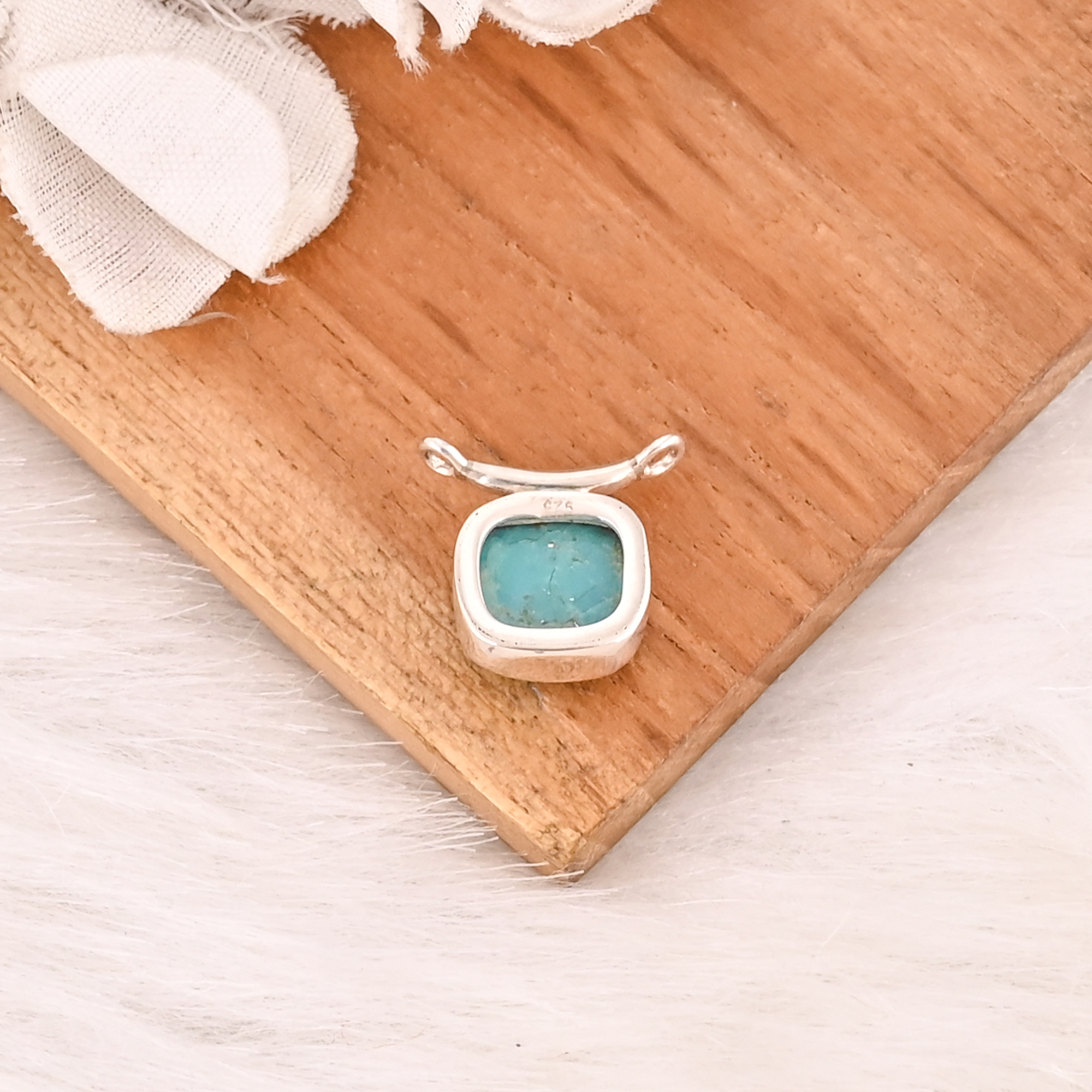 Natural USA Turquoise Gemstone 925 Sterling Silver Minimalist Pendent for Unisex
