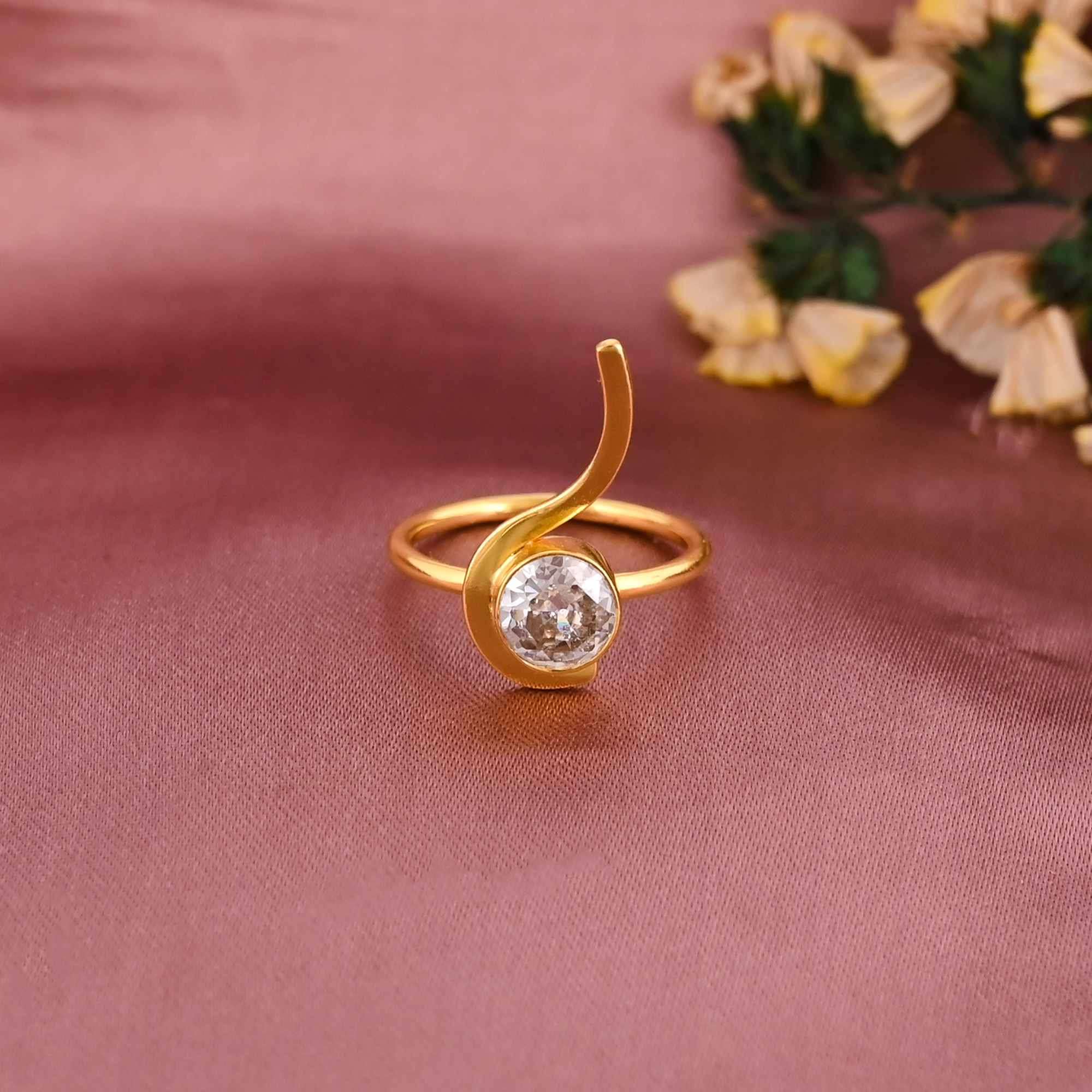 Stylish Cubic Zirconia Gemstone Ring Gold Plated Brass
