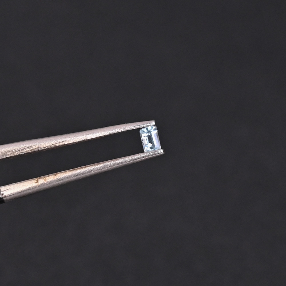 Image of Natural Topaz 0.04 Carat 2x1mm Rectangle Shape Loose Gemstone