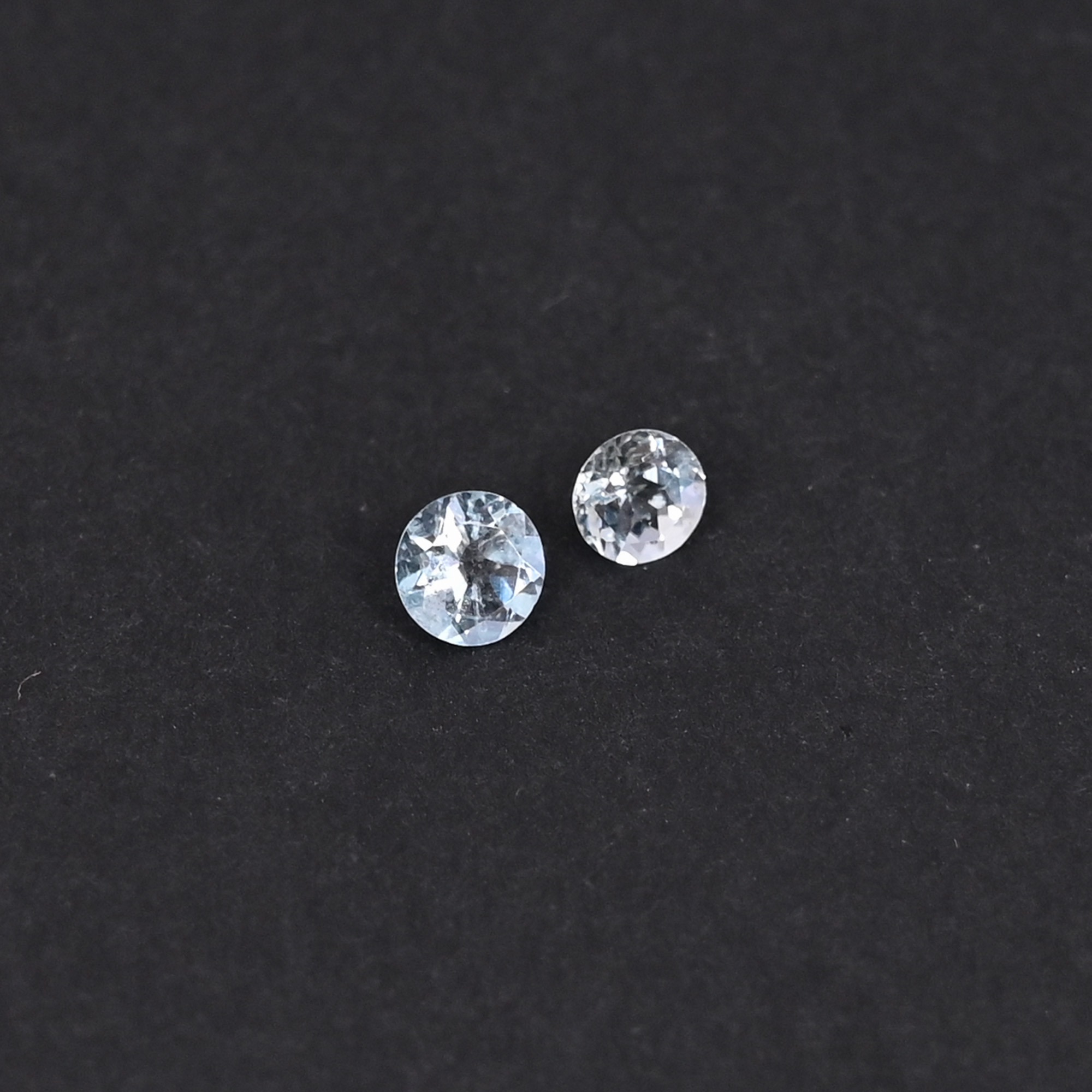 Natural Topaz 036 Carat 2 Pieces Weight  4x4mm Round Shape Loose Gemstone
