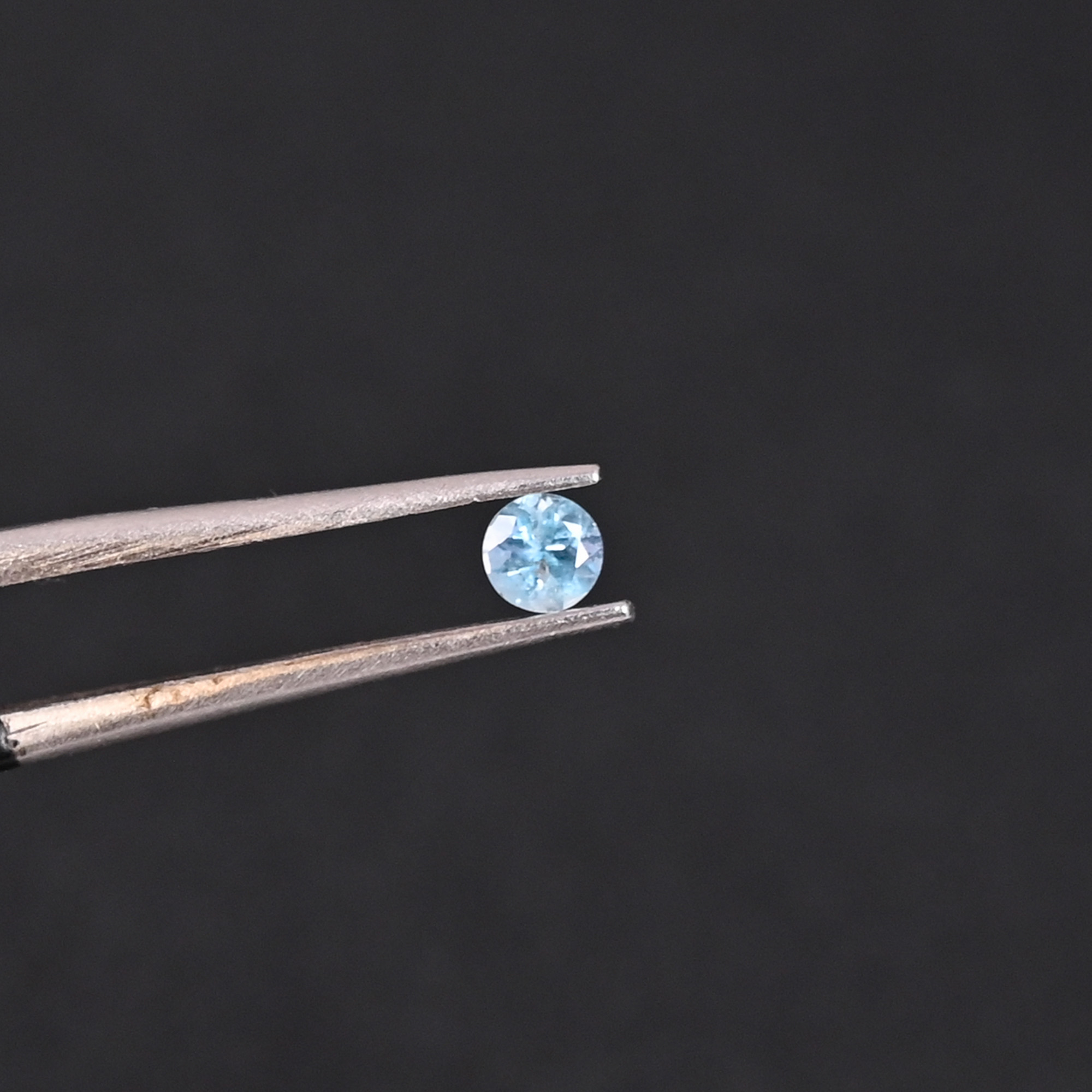 Natural Topaz 057 Carat  6 pieces weight  3x3mm Round Shape Loose Gemstone