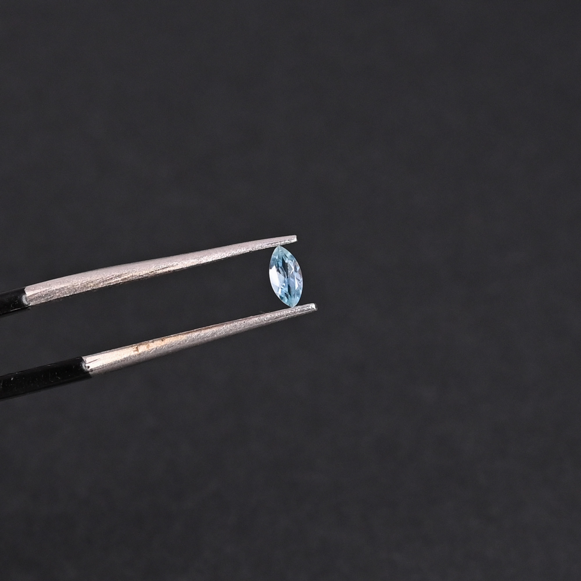 Natural Topaz 043 Carat  5 Pieces Weight  4x2mm Marquise Shape Loose Gemstone