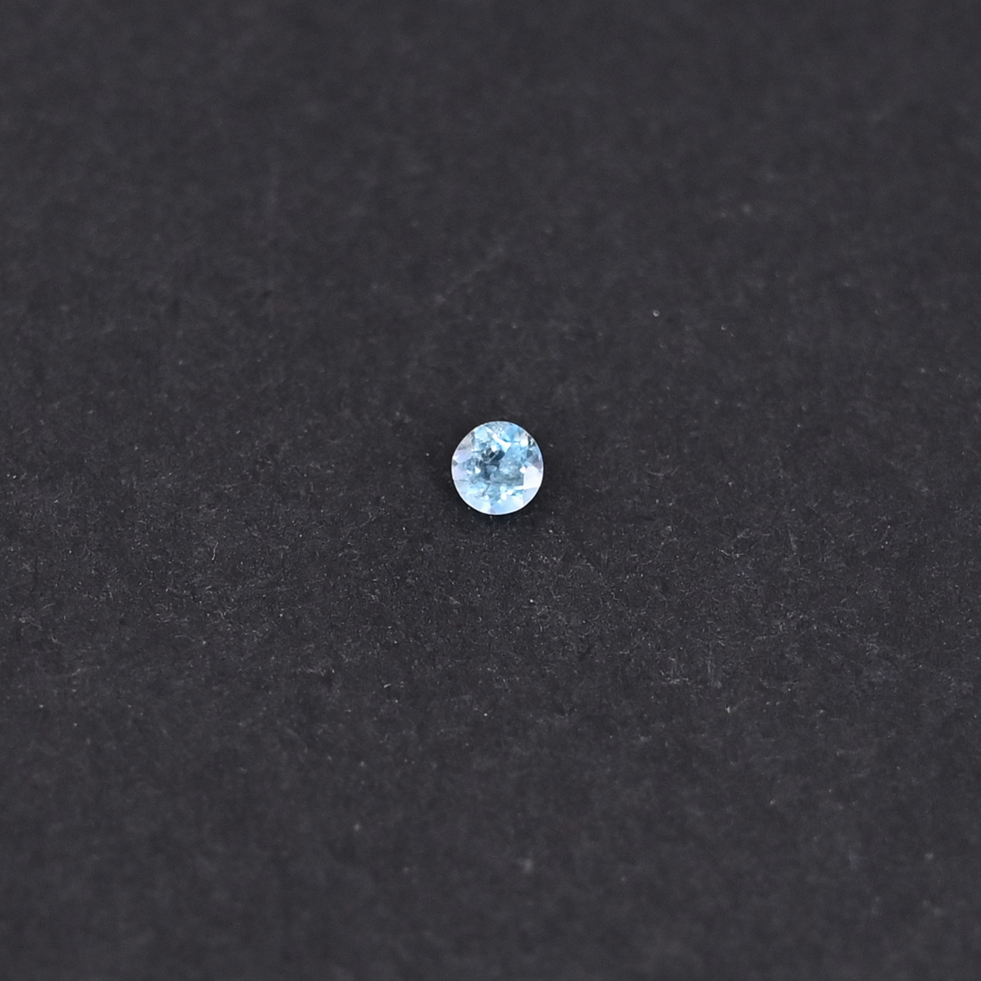 Natural Topaz 029 Carat  5 Pieces Weight  2x2mm Round Shape Loose Gemstone
