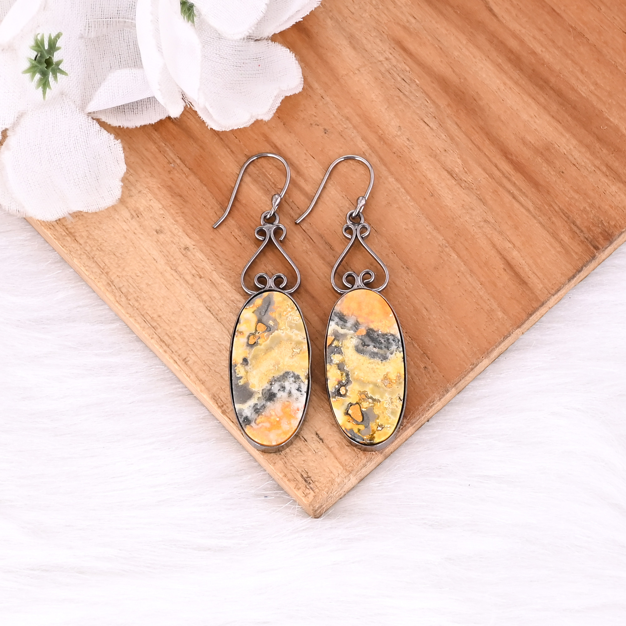 Black Ruthenium Brass Handmade Bumble Bee Jasper Oval Gemstone Dangle Earring Wholesale Jewelry