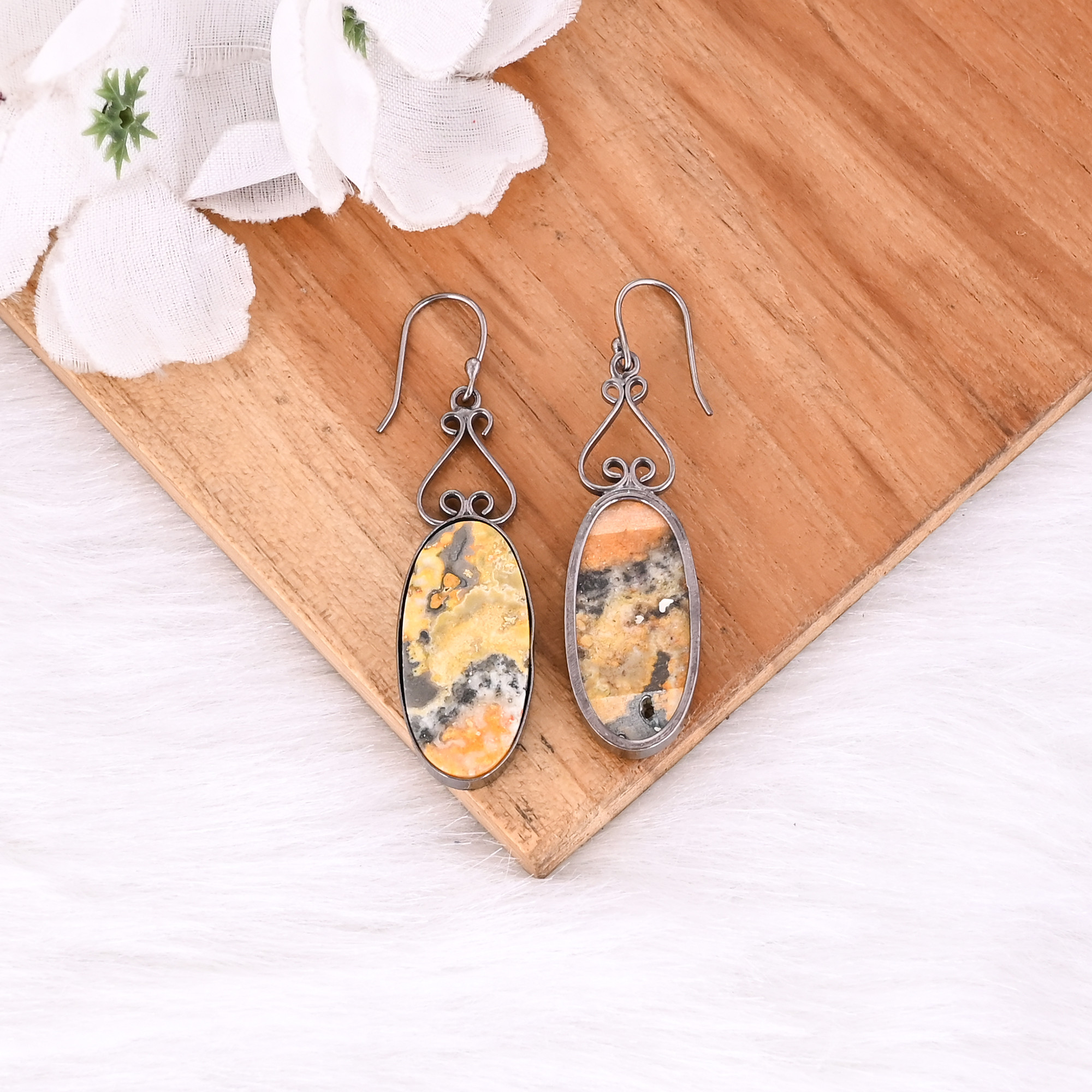 Black Ruthenium Brass Handmade Bumble Bee Jasper Oval Gemstone Dangle Earring Wholesale Jewelry