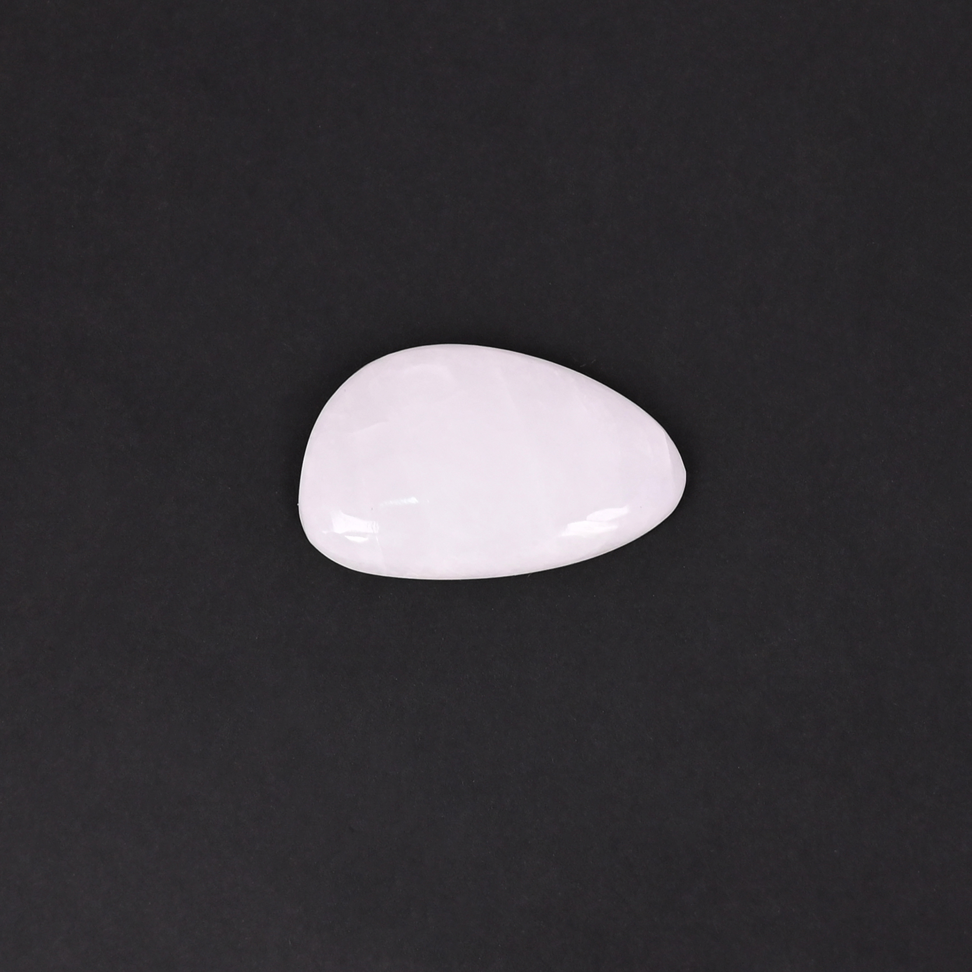 White Agate Gemstone Fancy Shape 217 Carat 28x17mm