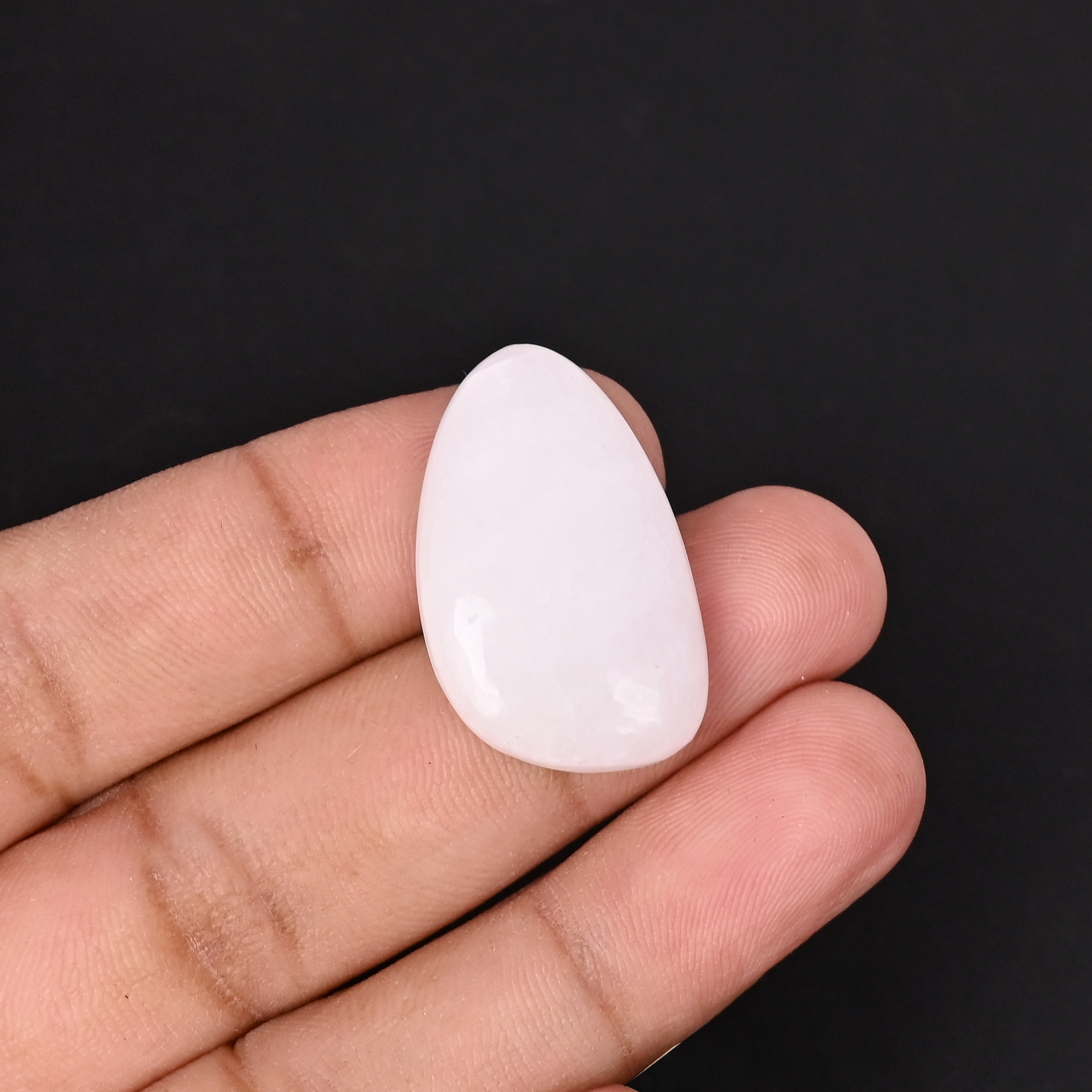 White Agate Gemstone Fancy Shape 217 Carat 28x17mm