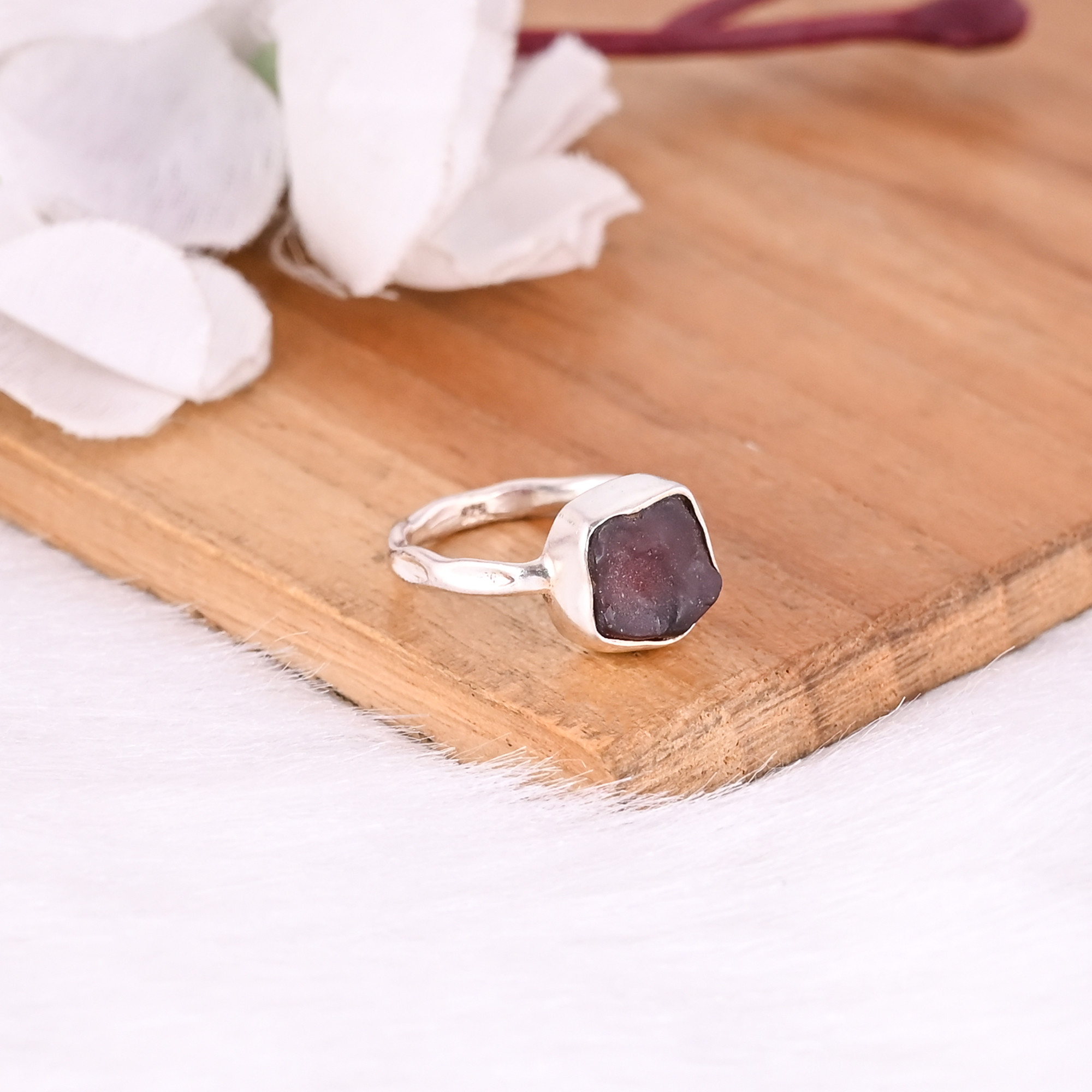 Solid 925 Sterling Silver Garnet Rough Handmade Stackable Dainty Ring Wholesale Jewelry Womens Fine Rings