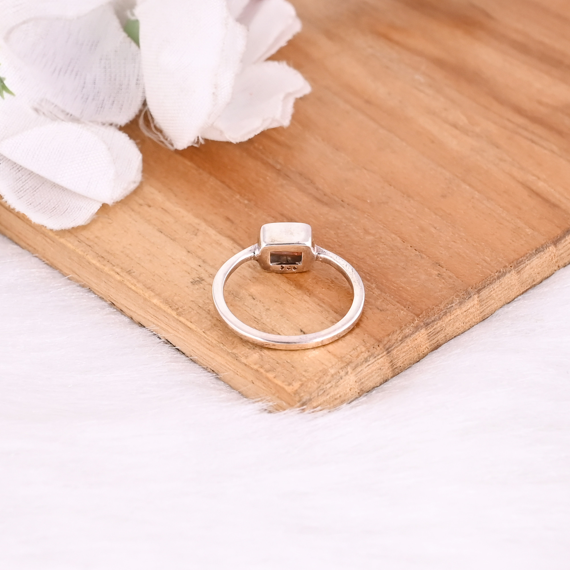 925 Sterling Silver Natural Sunstone Handmade Bezel Setting Minimalist Ring Perfect Gift For Her Everyday Jewelry Fine Ring