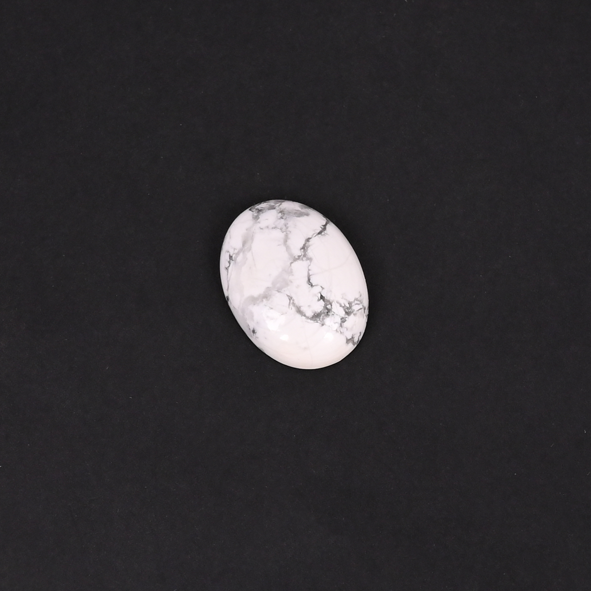 Howlite Loose Gemstone Oval Shape 96 Carat 13x17mm