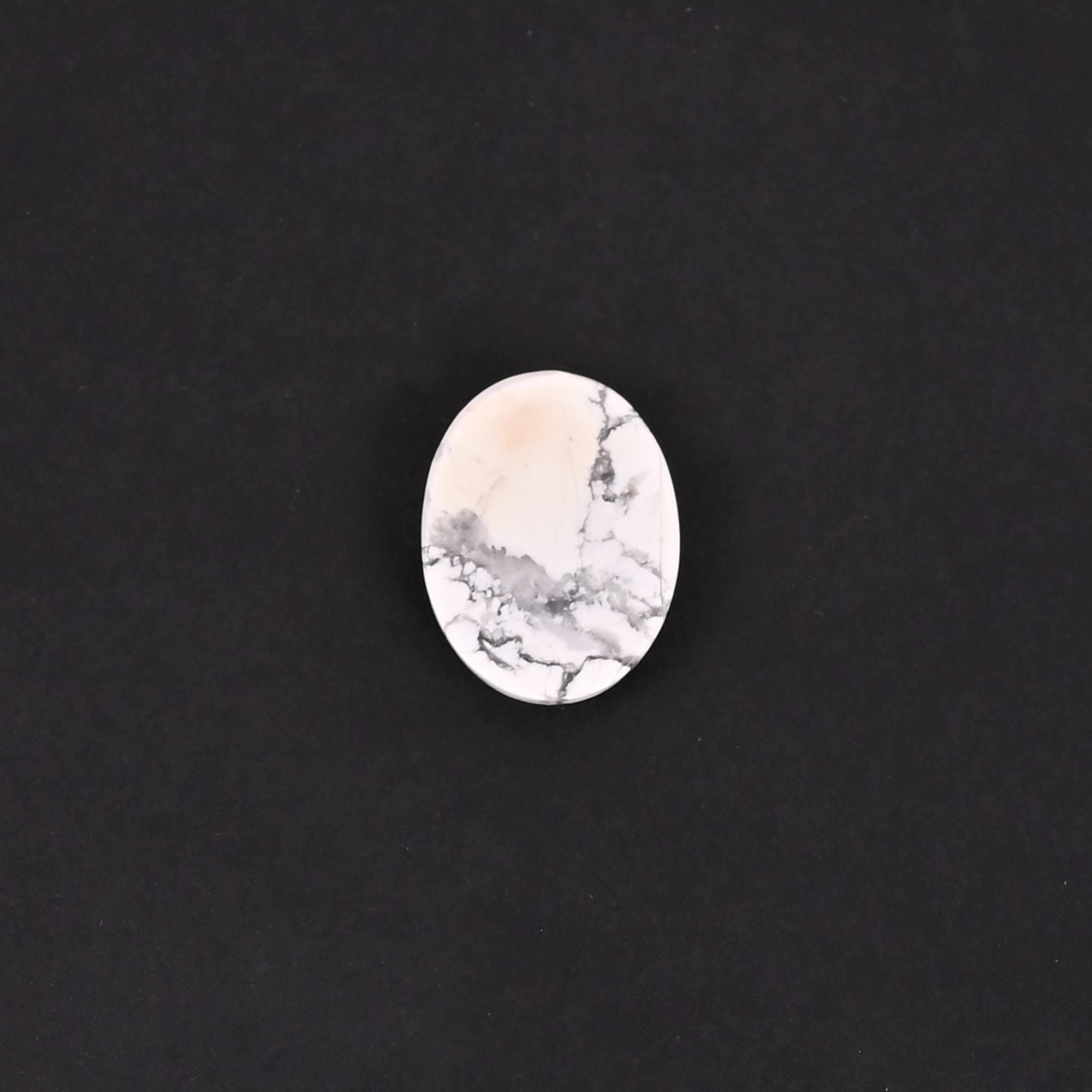 Howlite Loose Gemstone Oval Shape 96 Carat 13x17mm