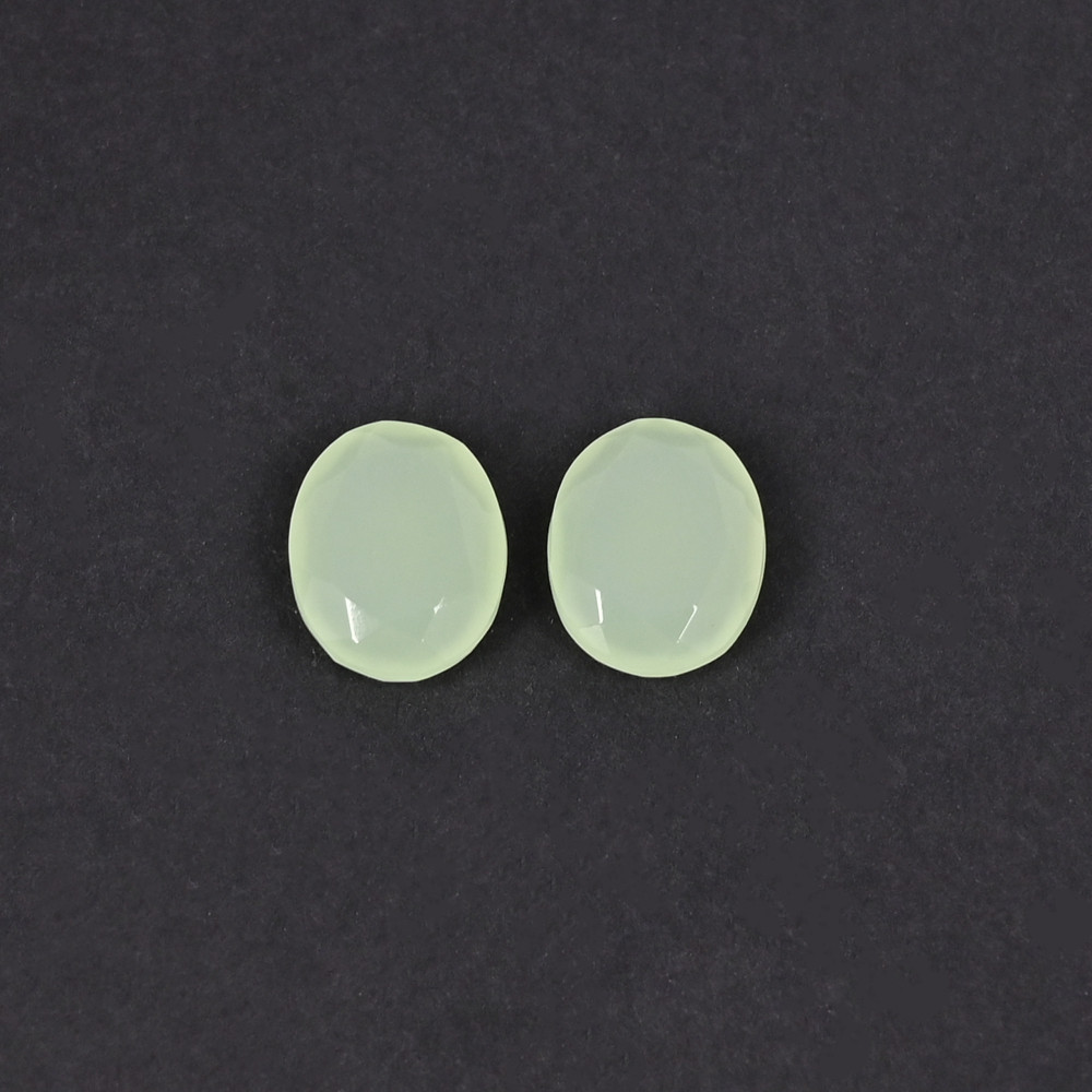 Image of Green Chalcedony 6.2 Carat ( 1 Pair Weight ) 11x9mm Oval Shape Loose Gemstone