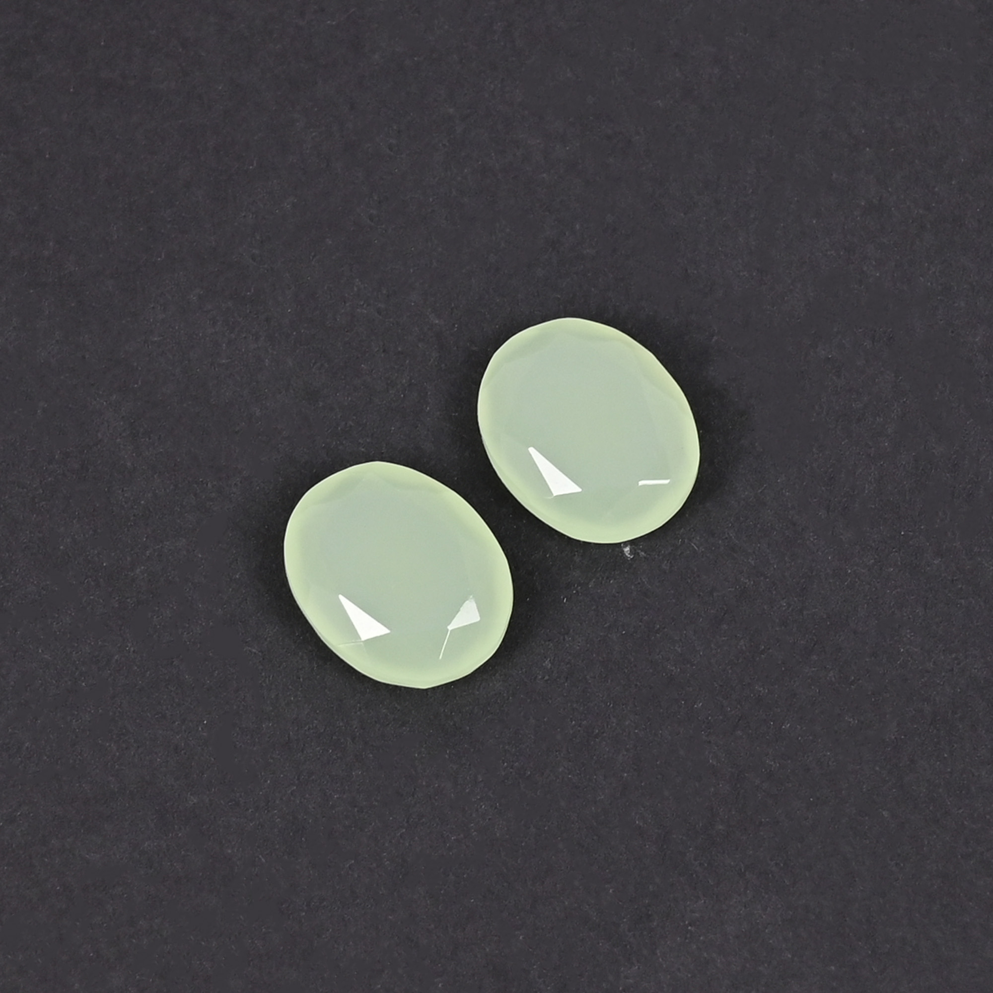 Green Chalcedony 62 Carat  1 Pair Weight  11x9mm Oval Shape Loose Gemstone