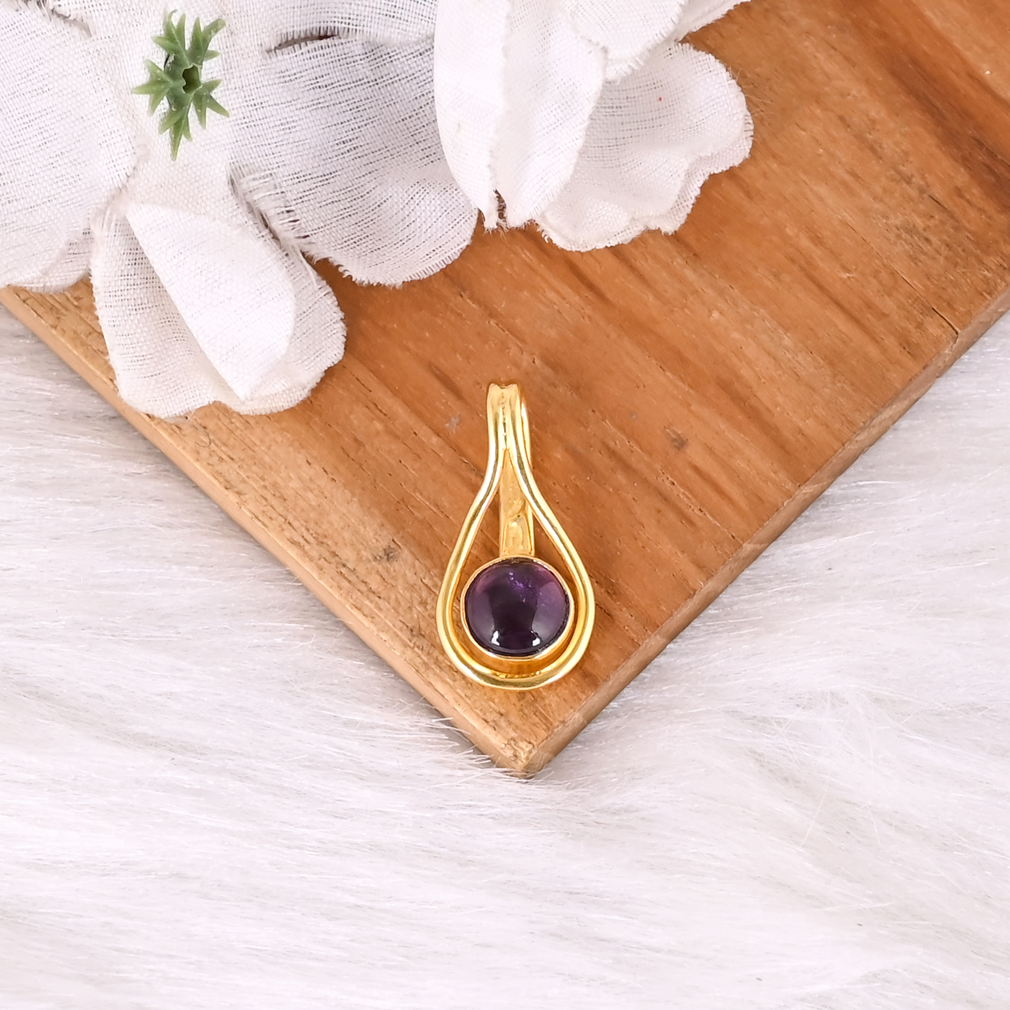 Minimal Natural Purple Amethyst Gold Plated Brass Pendant for Women