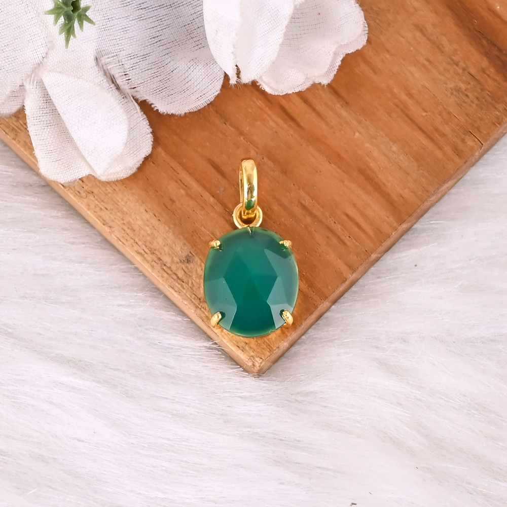 Image of Handcrafted Natural Green Onyx Brass Pendant For Women