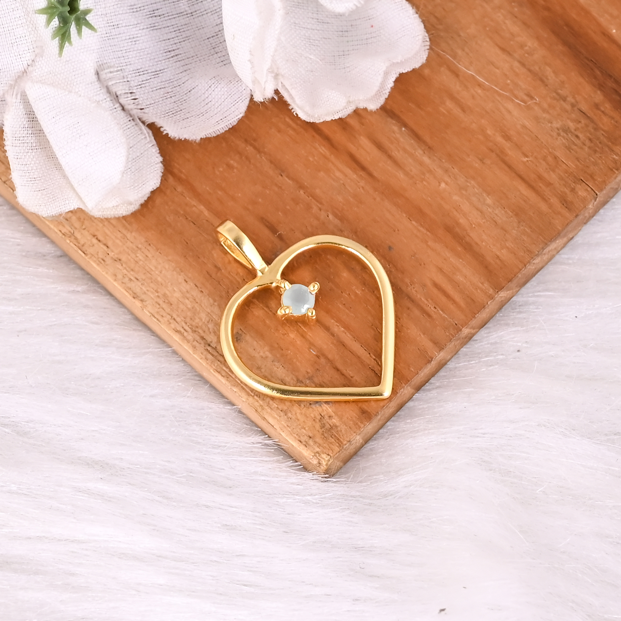 Trendy Heart Shaped Natural Aqua Chalcedony Brass Pendant Classic Gift For Women