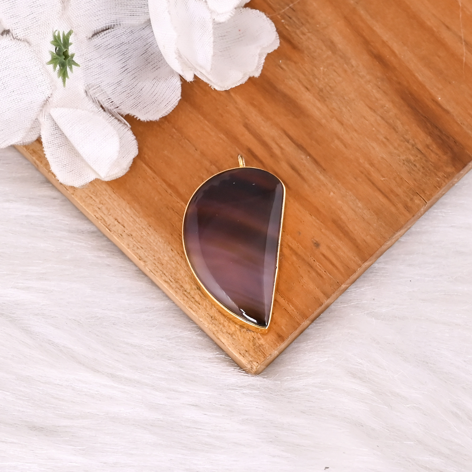 Trendy Artisan Gold Plated Pendant of Natural Botswana Agate for Women