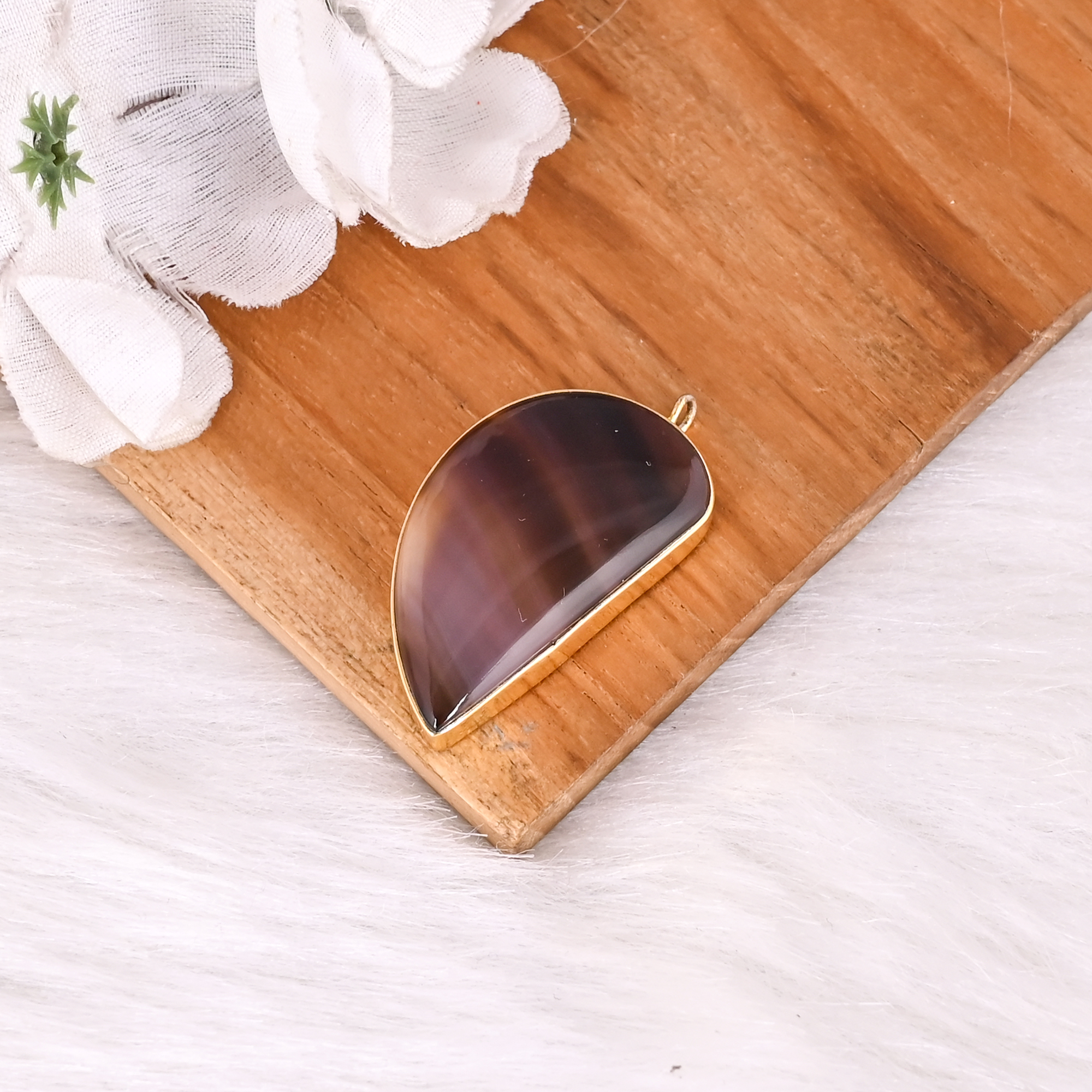 Trendy Artisan Gold Plated Pendant of Natural Botswana Agate for Women