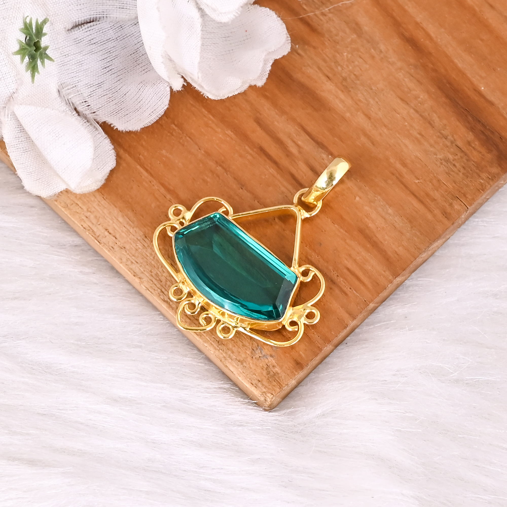 Hydro Apatite Bezel Set Designer Brass Pendant Gemstone Jewelry for Women