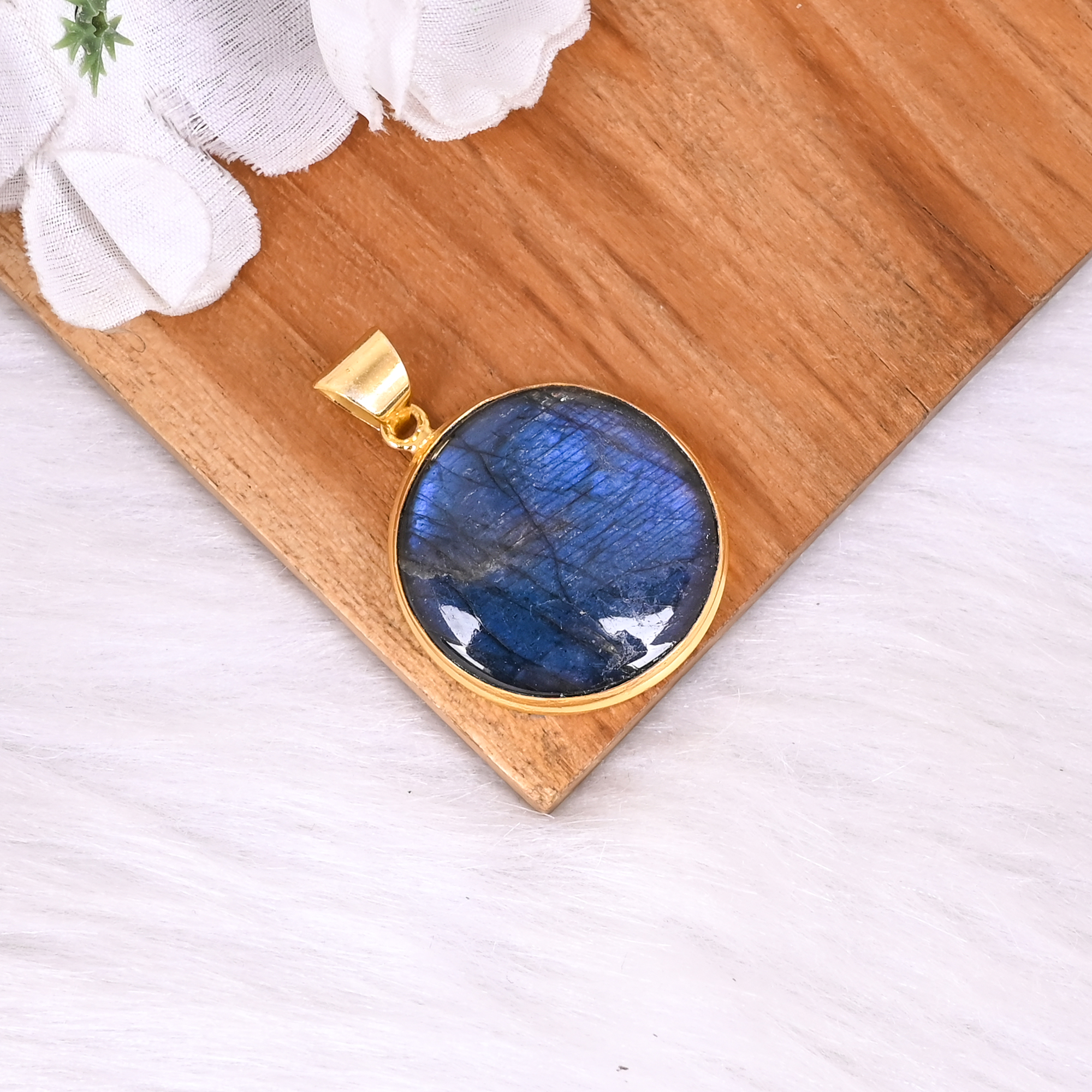 Natural Labradorite Gemstone Brass Pendant Classic Handmade Unisex Jewelry