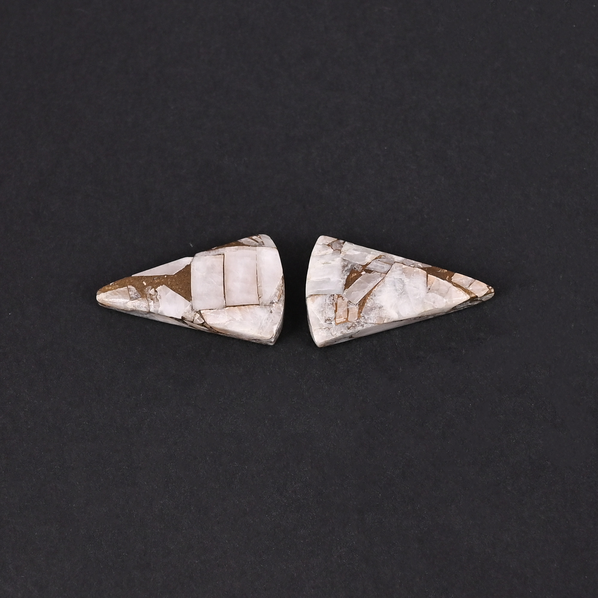 White Calcite Copper 157 Carat 20x12mm Fancy Cabochon Shape Loose Gemstone