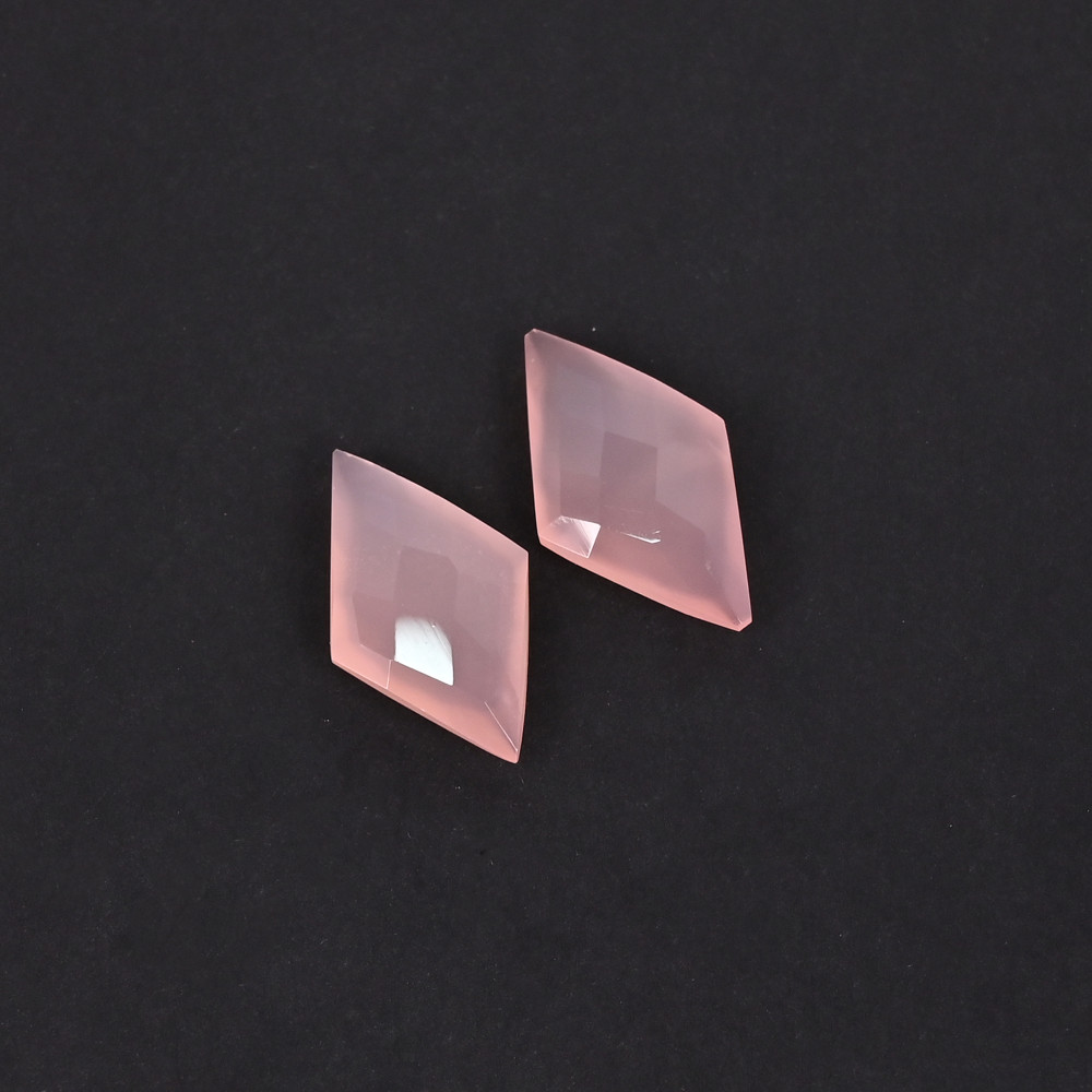 Image of Natural Rose Quartz 11.8 Carat (1 Pair Weight) 20x12mm Kite Shape Loose Gemstone