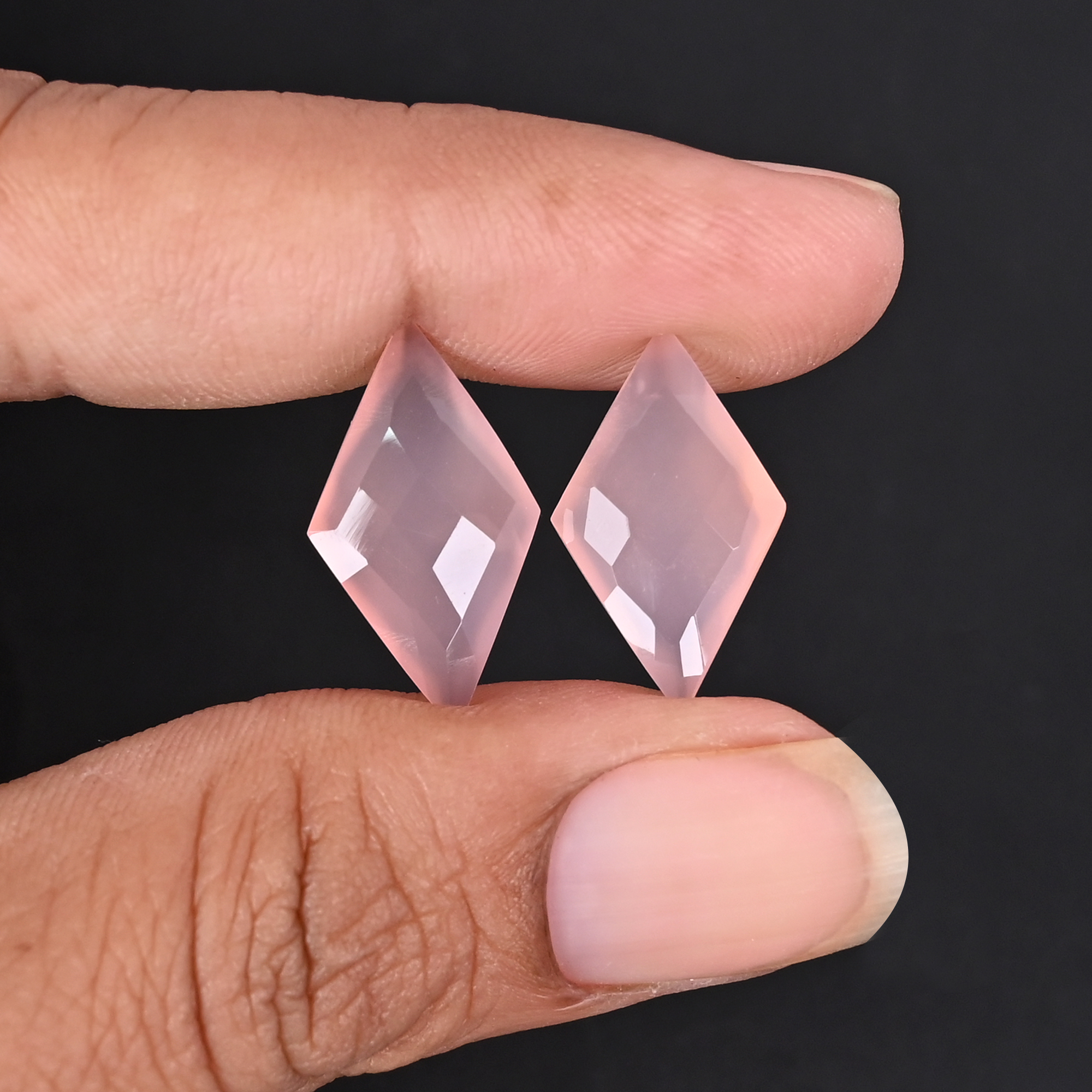 Natural Rose Quartz 118 Carat 1 Pair Weight 20x12mm Kite Shape Loose Gemstone