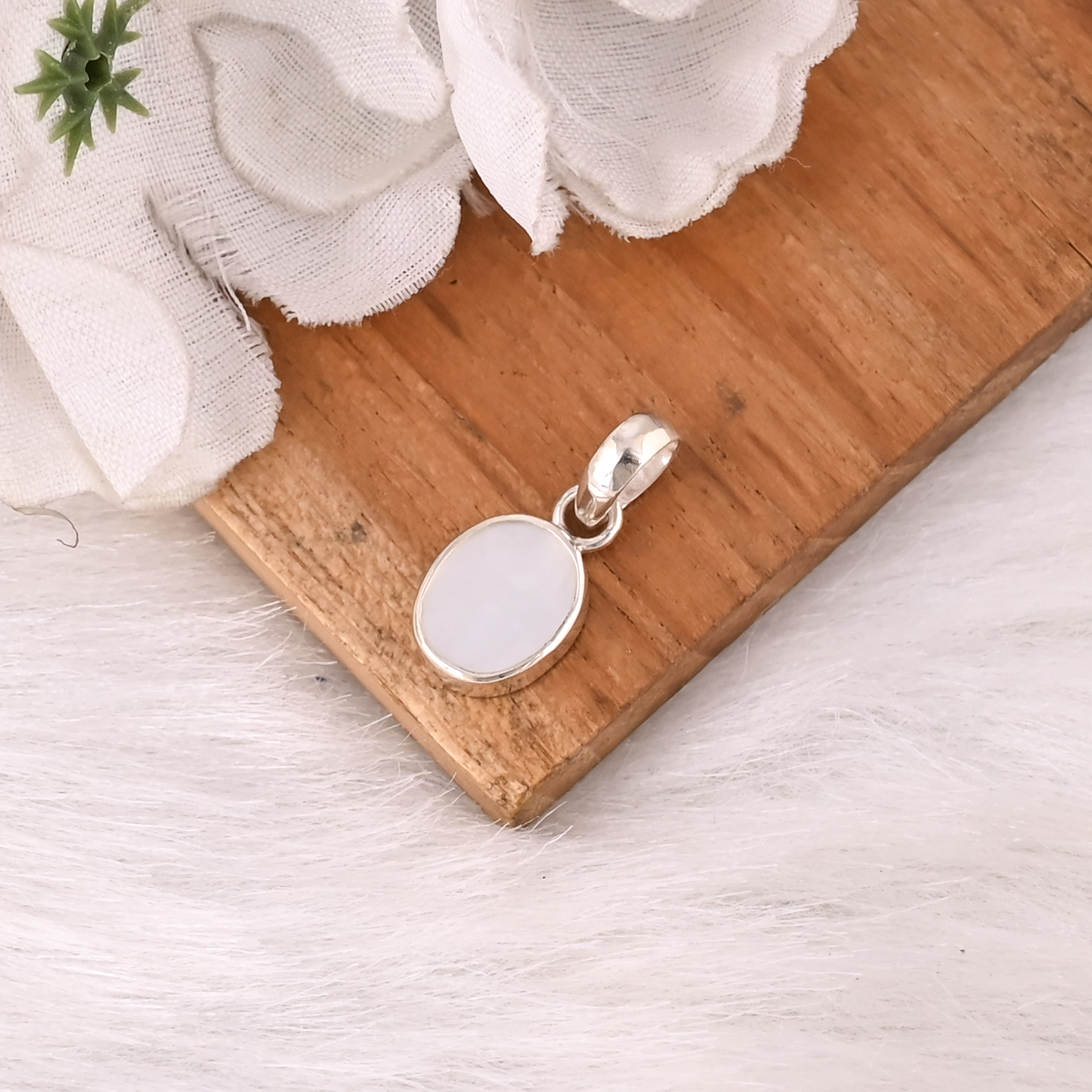 Solid 925 Sterling Silver Pendant Mother Of Pearl Gemstone Handmade Pendant Designer Silver Pendant Anniversary Gift