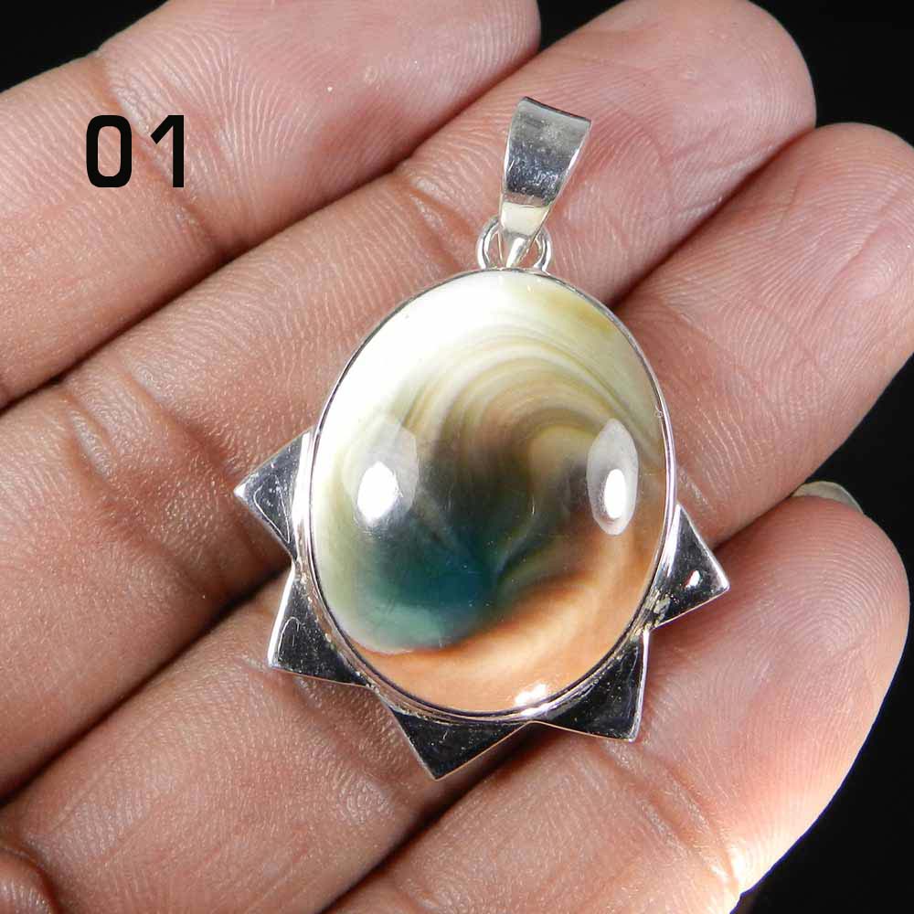Green Shiva Eye 925 Sterling Silver Designer Bezel Set Pendant