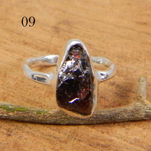 Hot Selling Natural Rough Garnet Gemstone Ring Metaphysical Gemstone Ring Solid 925 Sterling Silver Ring Healing Ring