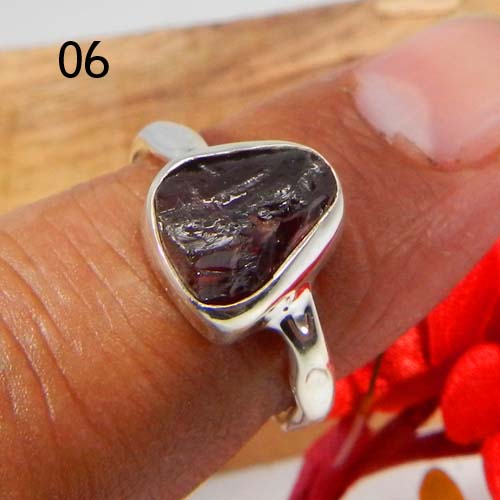Newest Selling Rough Garnet Gemstone Ring Solid 925 Sterling Silver Ring Bohemian Handmade Bezel Ring