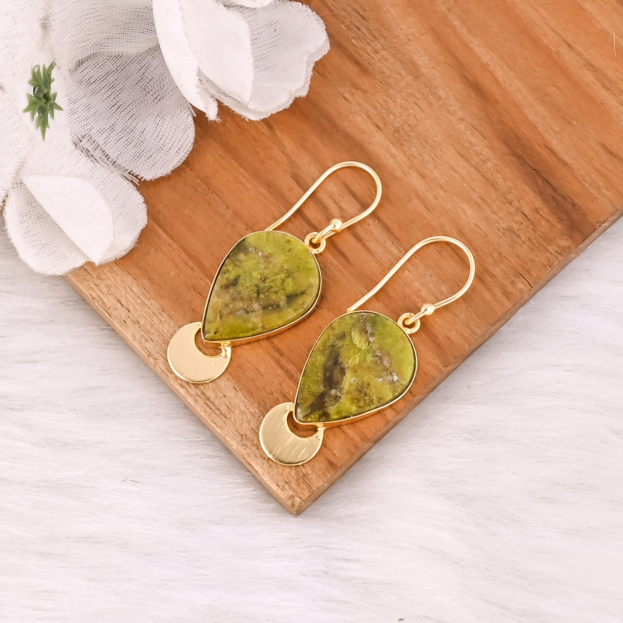 Antique Brass Dangle Earrings For Women Green Opal Gemstone Drop Earrings High-quality Brass Handmade Earrings Bulk Order