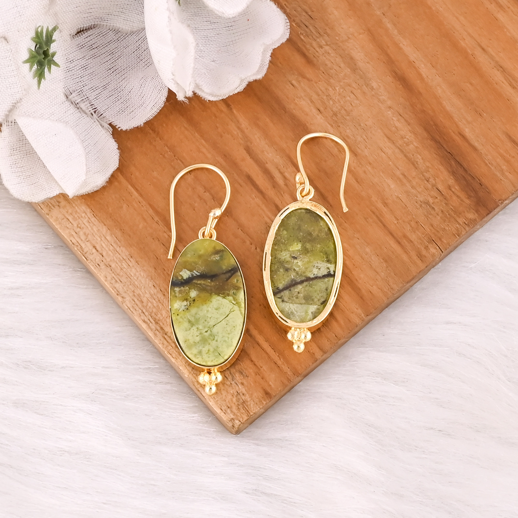 Classic Green Opal Oval Shape Gold-Plated Brass Drop Earrings Trendy Style Alloy Weddings Parties Fashionable Gift Women