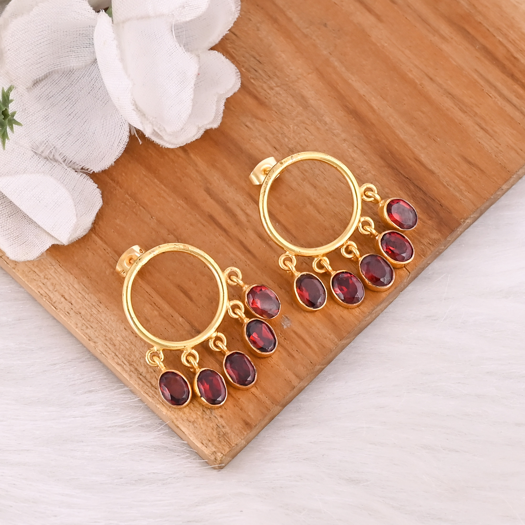 Minimalist Handmade 925 Sterling Silver Mozambique Garnet Drop Earrings for Women Lightweight Freeform Jewelry India Wholesale 50 pcs moq